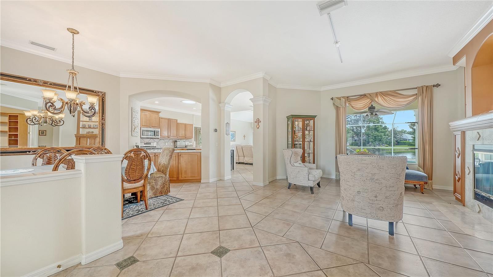 6521 SUNDEW COURT