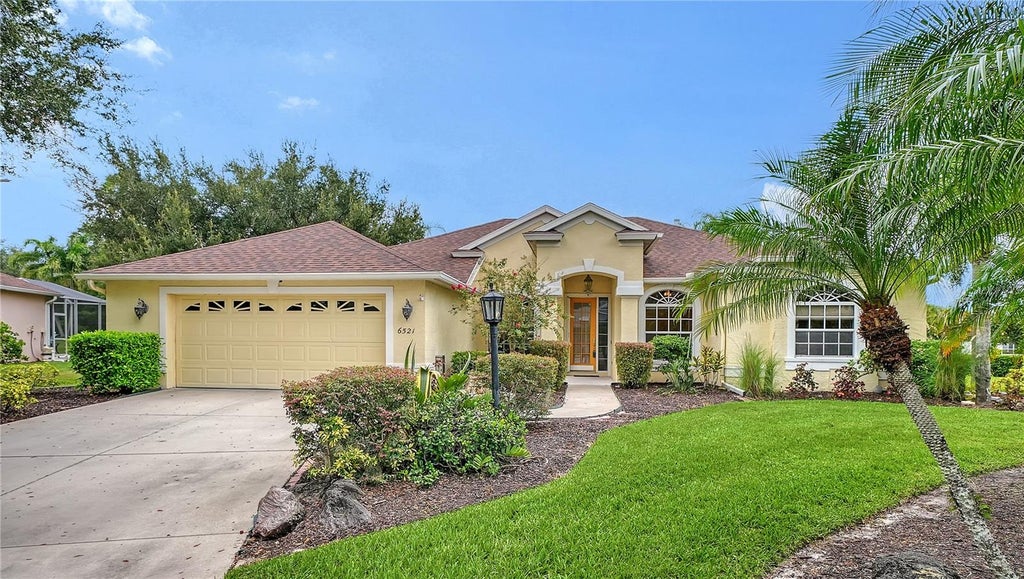 Photo of 6521 Sundew Court, Bradenton, FL 34202 (MLS # A4701158)