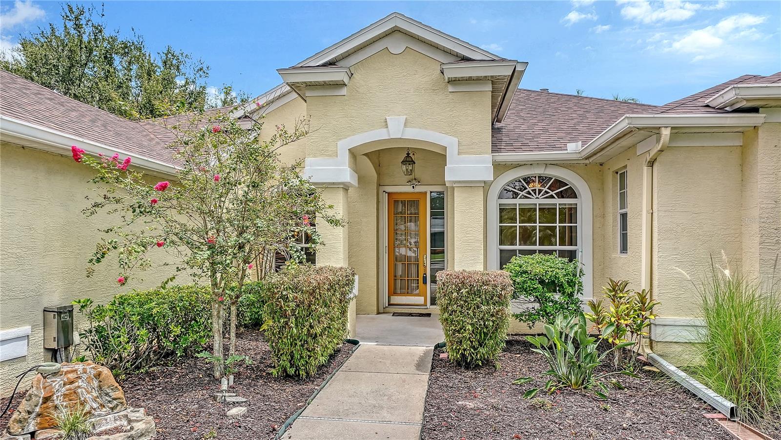 6521 SUNDEW COURT