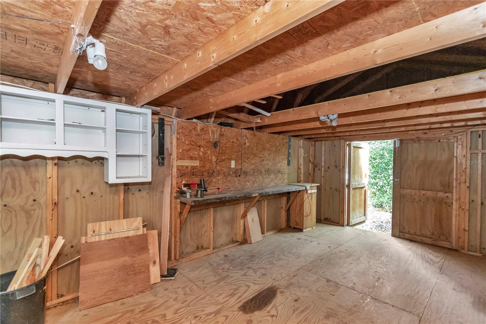 RAINBOW LAKES ESTATE - Residential