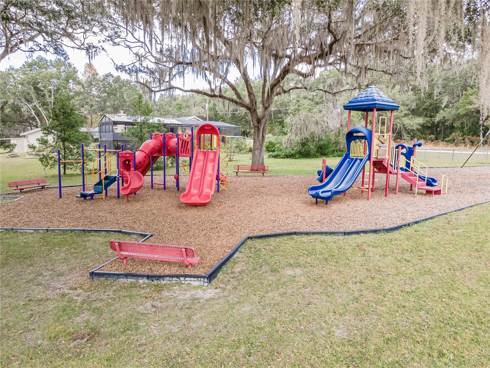 RAINBOW LAKES ESTATE - Residential