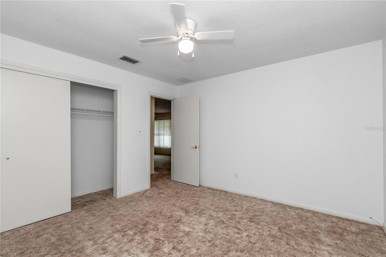 RAINBOW LAKES ESTATE - Residential