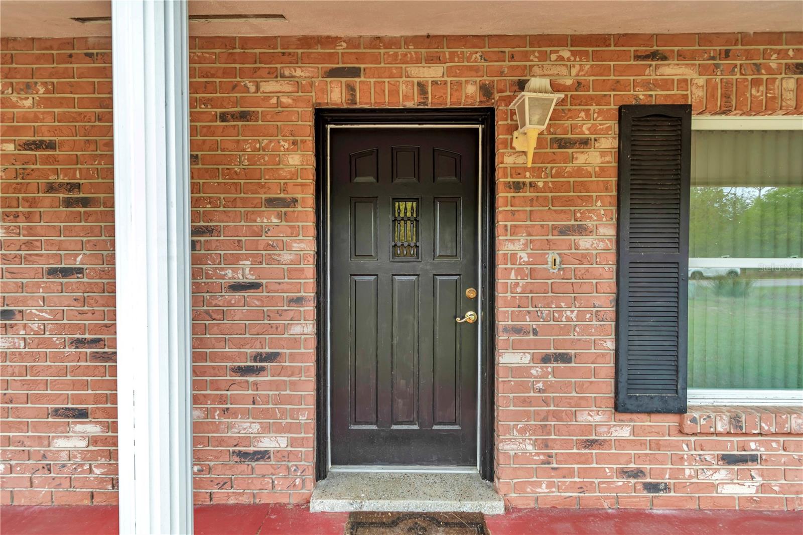 RAINBOW LAKES ESTATE - Residential