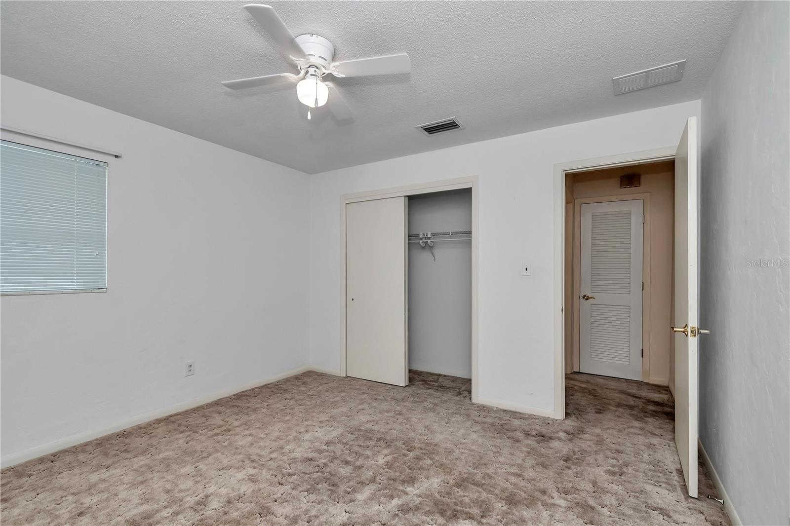 RAINBOW LAKES ESTATE - Residential