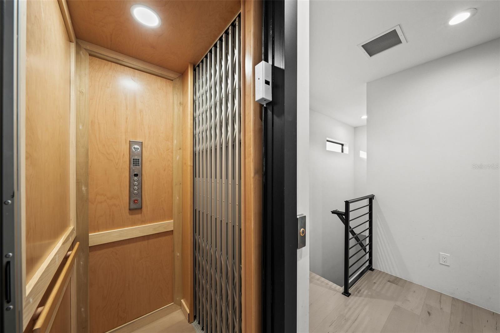 SUNSET PARK - Residential