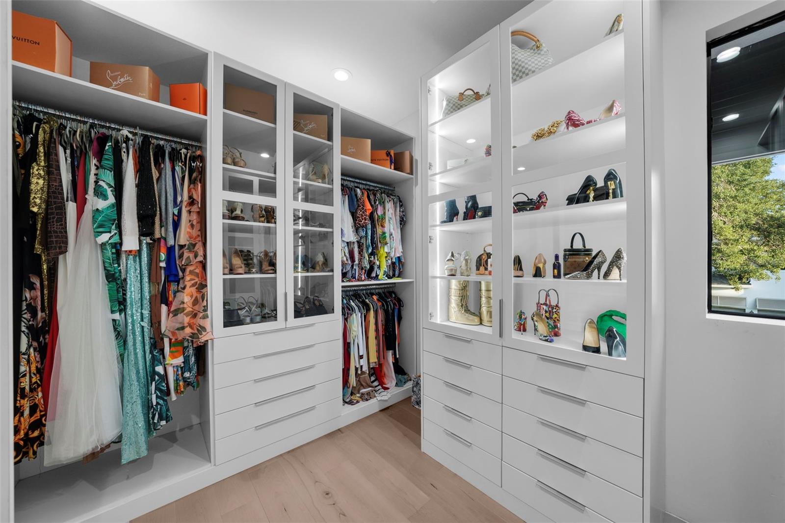 SUNSET PARK - Residential