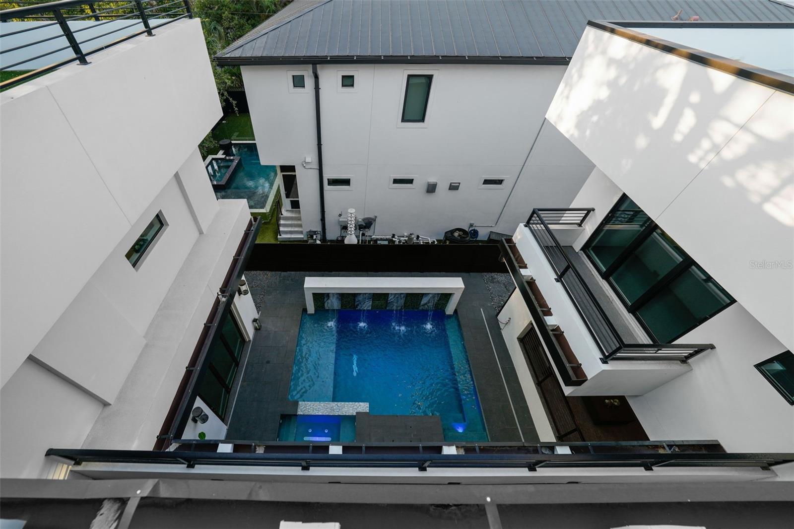 SUNSET PARK - Residential