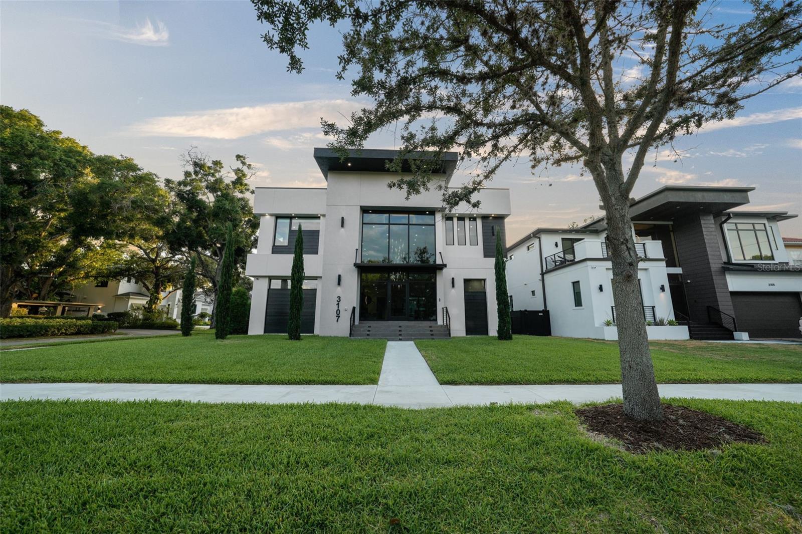 SUNSET PARK - Residential