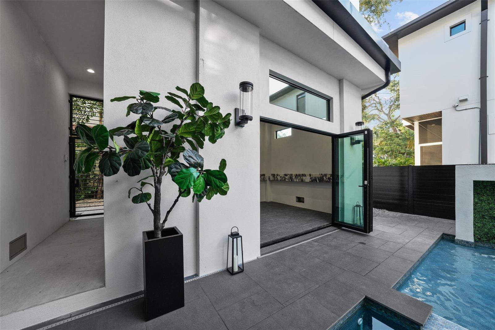 SUNSET PARK - Residential