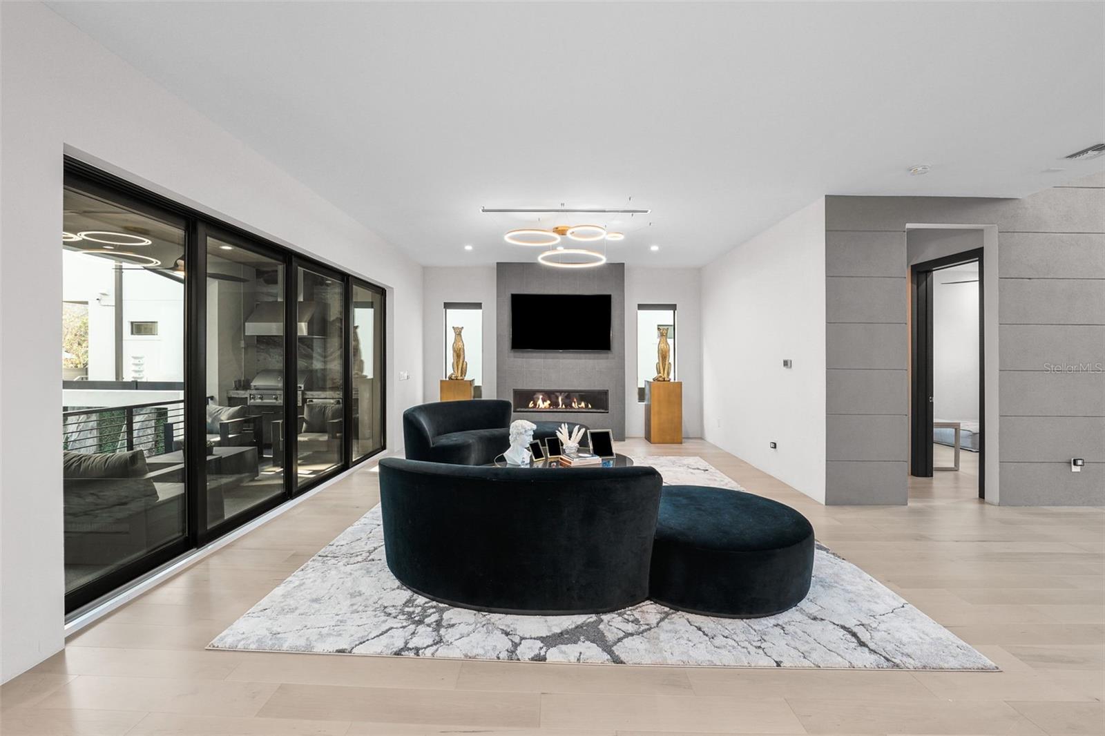 SUNSET PARK - Residential