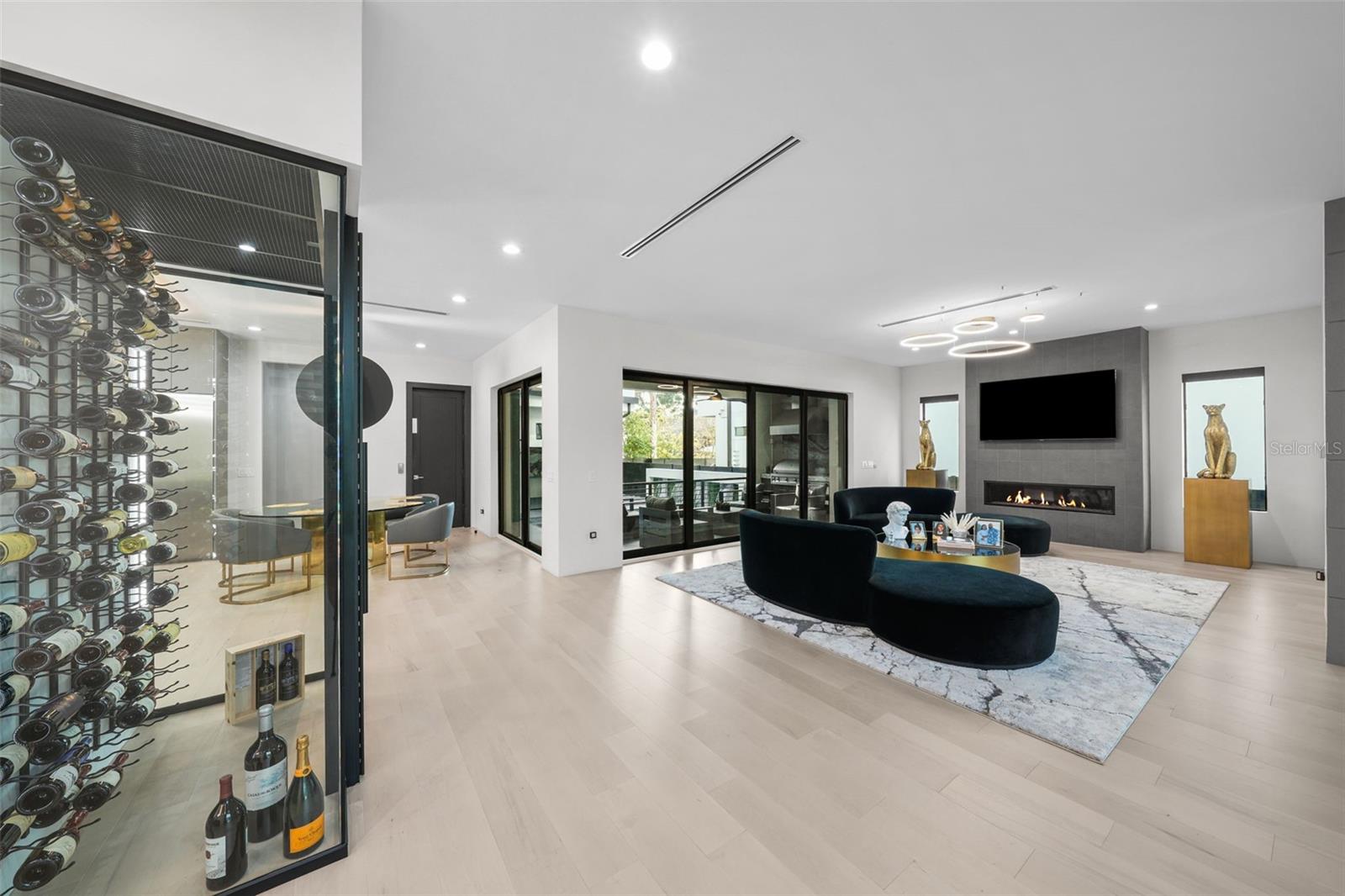 SUNSET PARK - Residential