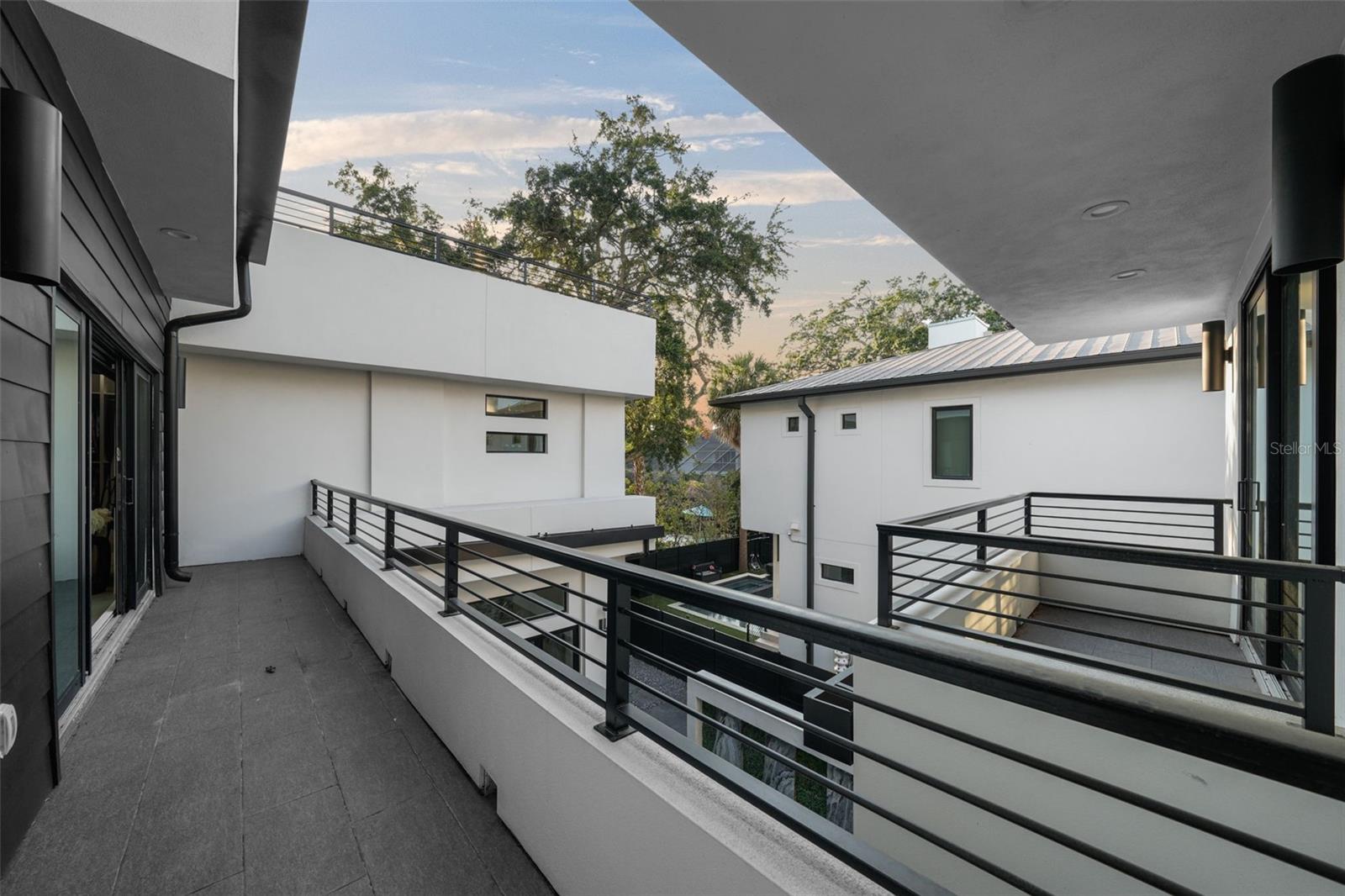 SUNSET PARK - Residential