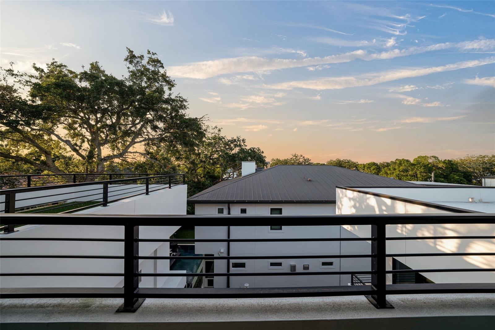 SUNSET PARK - Residential