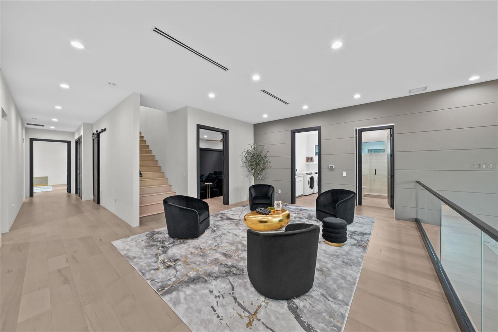 SUNSET PARK - Residential