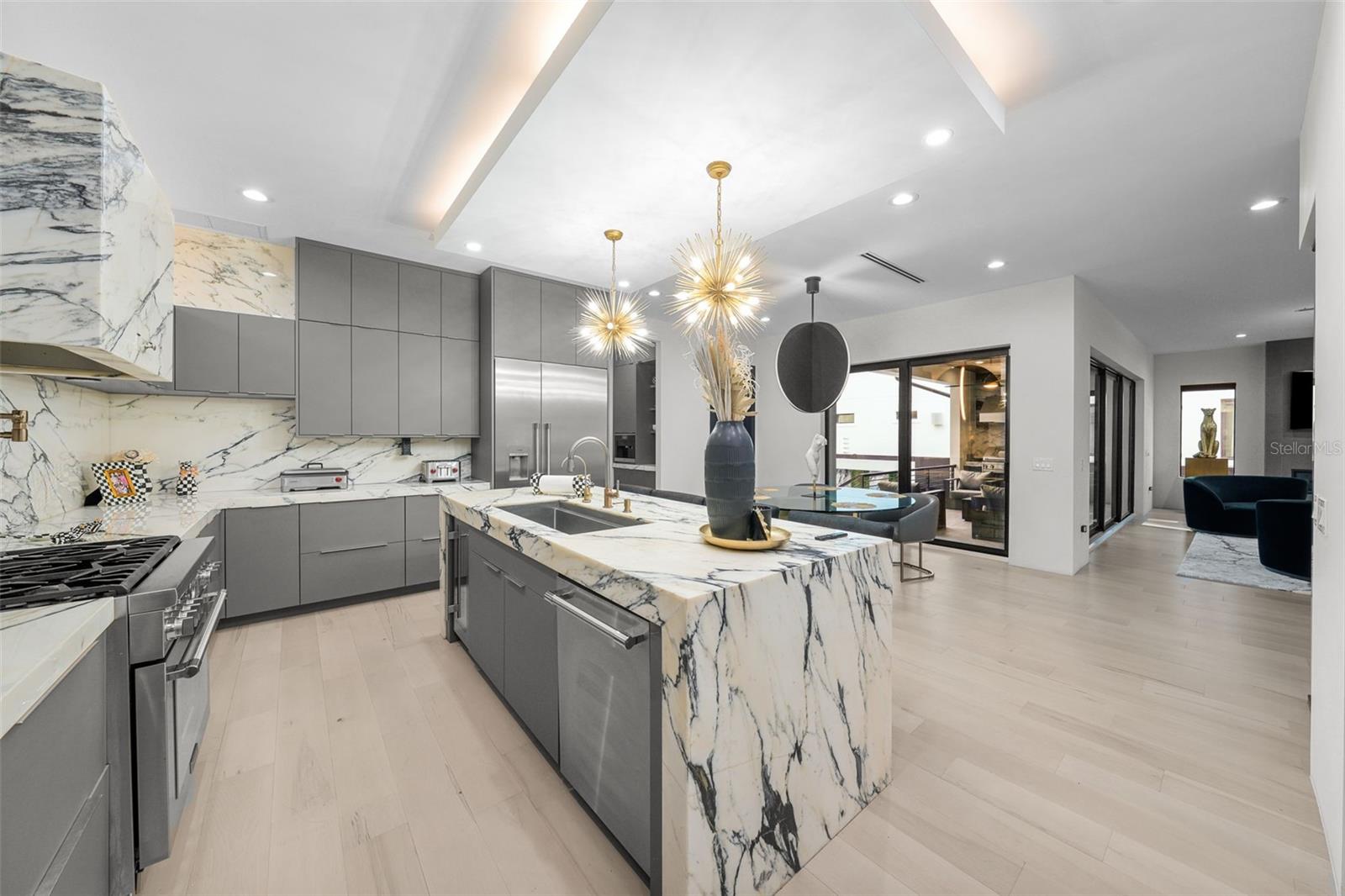 SUNSET PARK - Residential