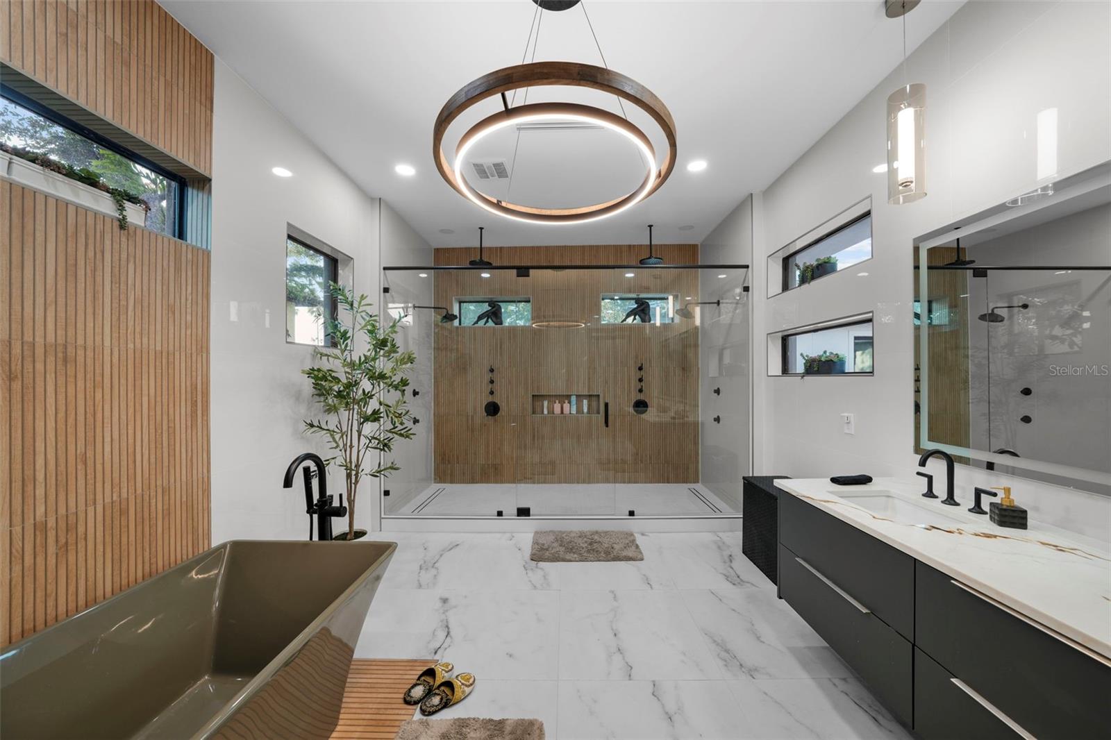 SUNSET PARK - Residential