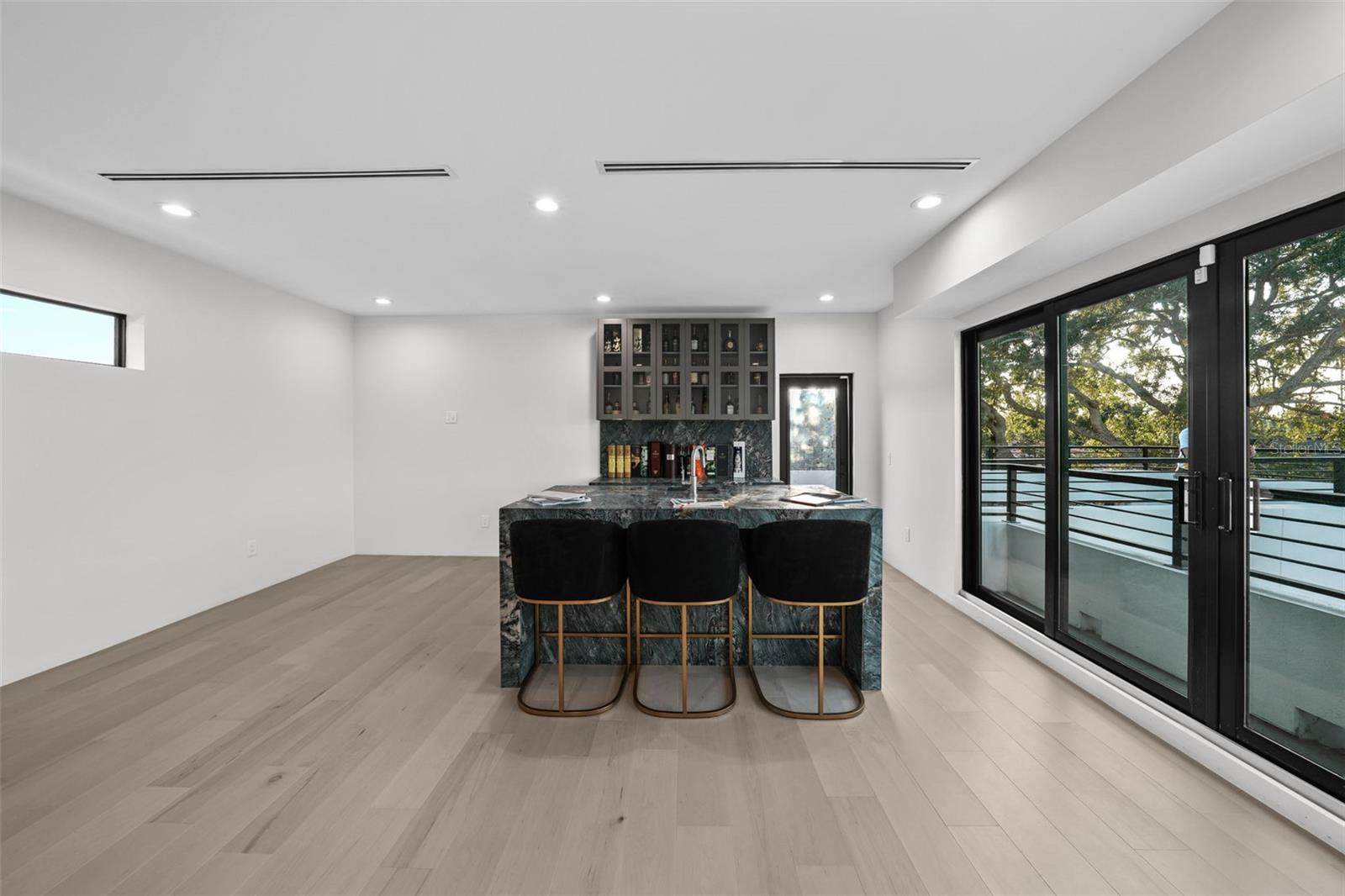 SUNSET PARK - Residential