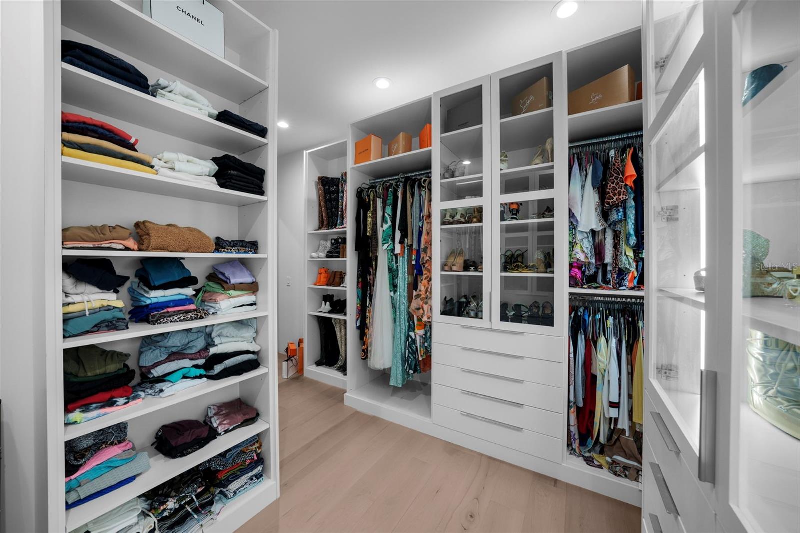 SUNSET PARK - Residential