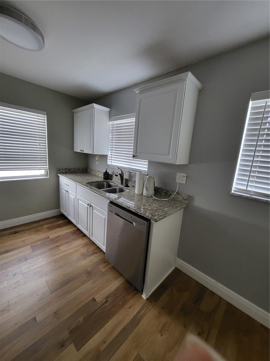 DEL WEBBS SUN CITY FLORIDA UN - Residential Lease