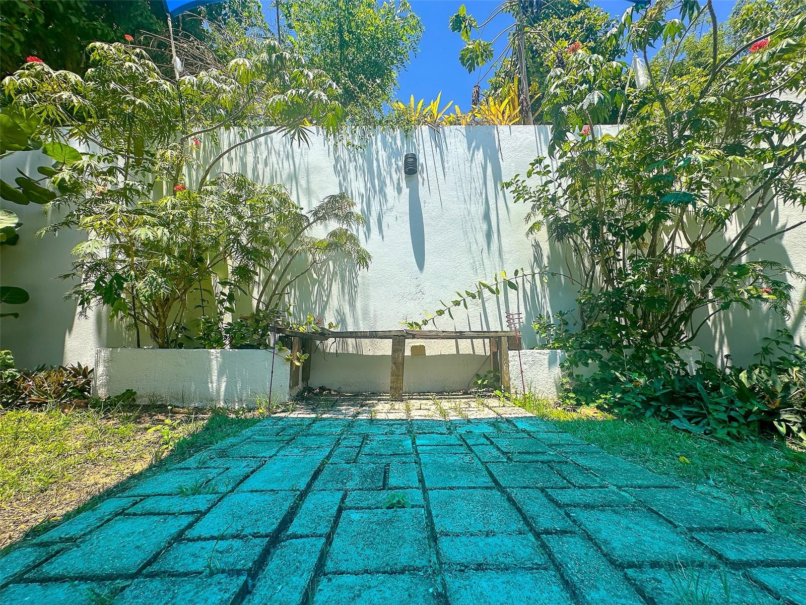 BRAVOS DE BOSTON - Residential