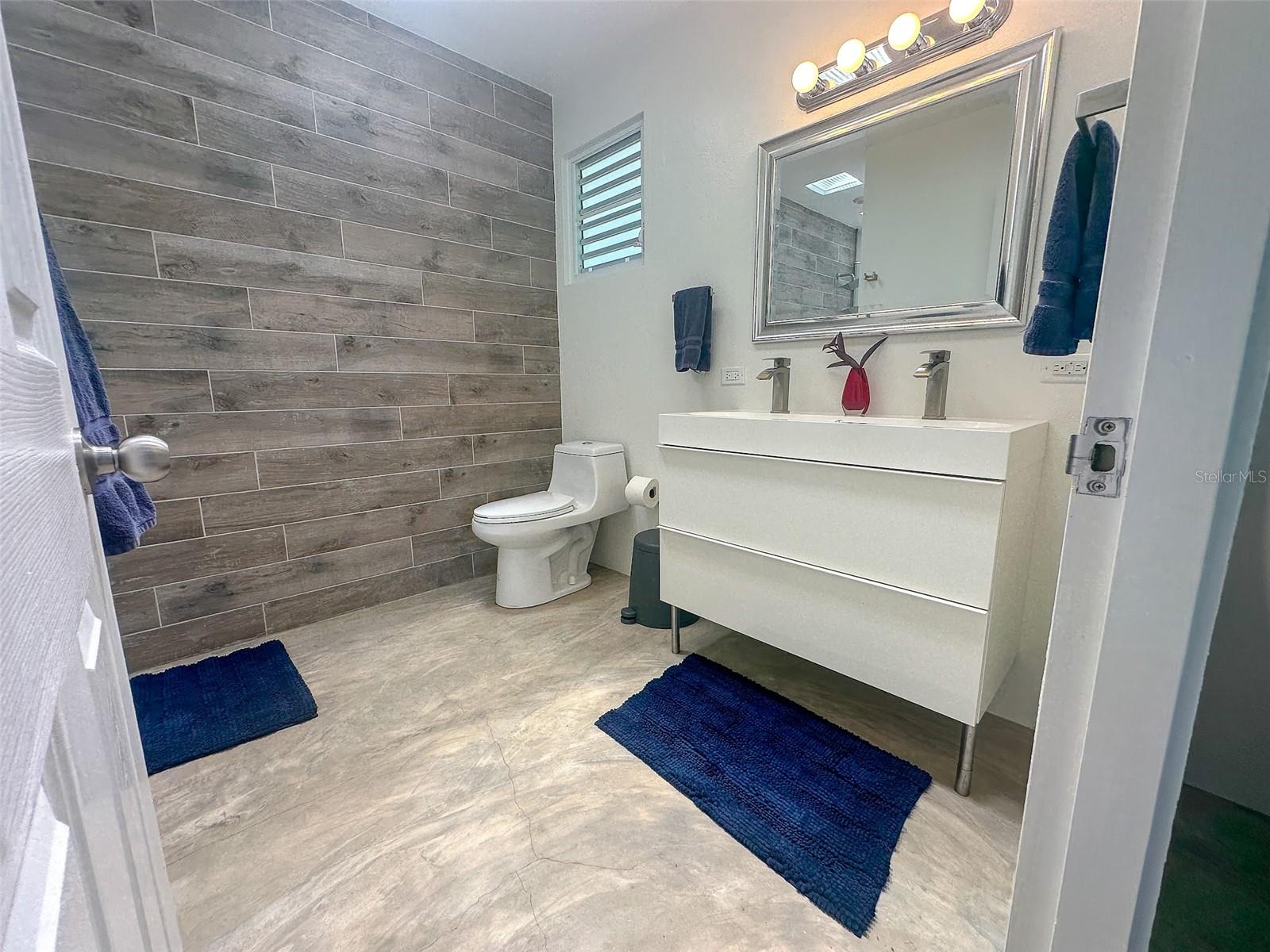 BRAVOS DE BOSTON - Residential