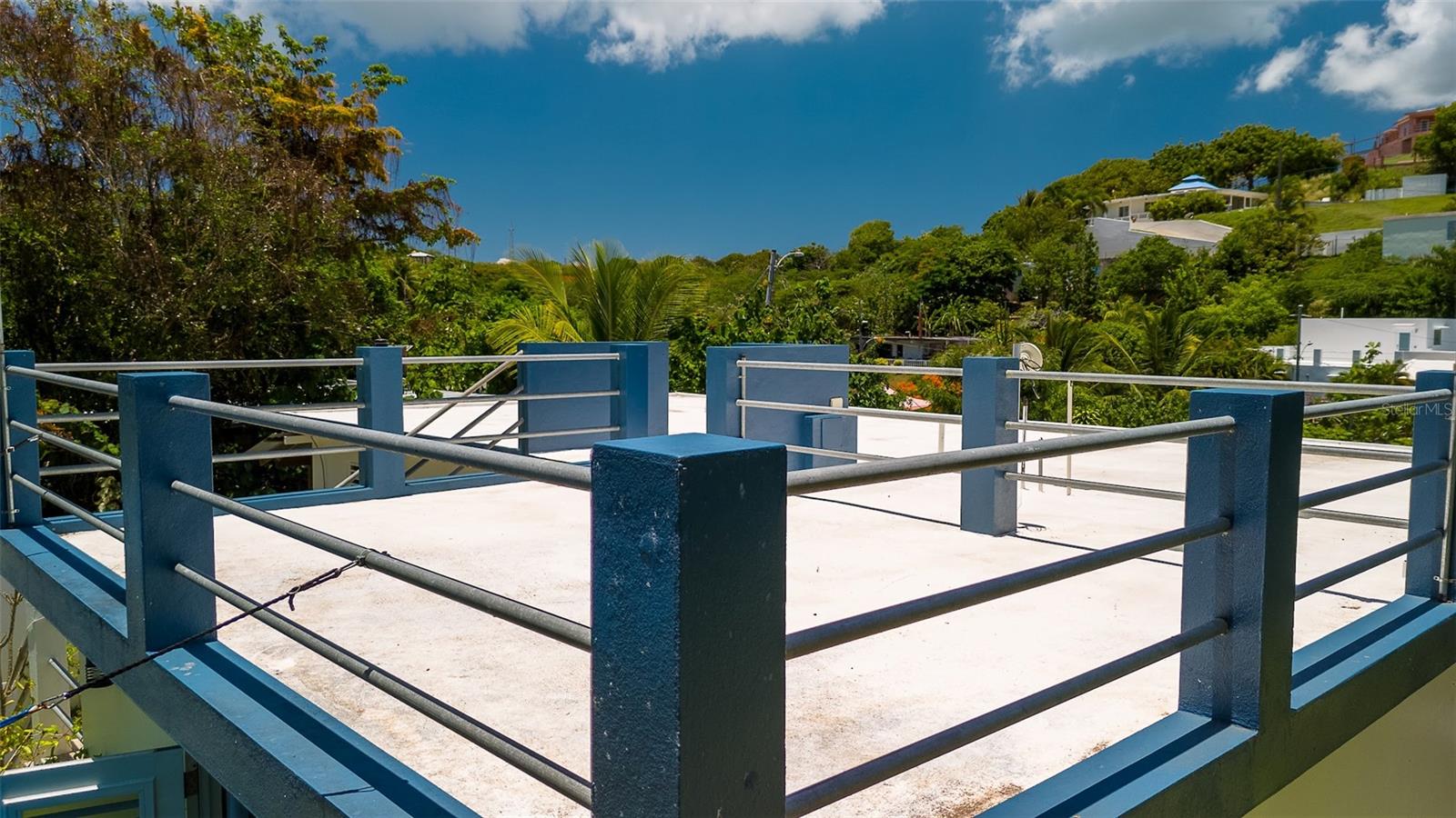 BRAVOS DE BOSTON - Residential