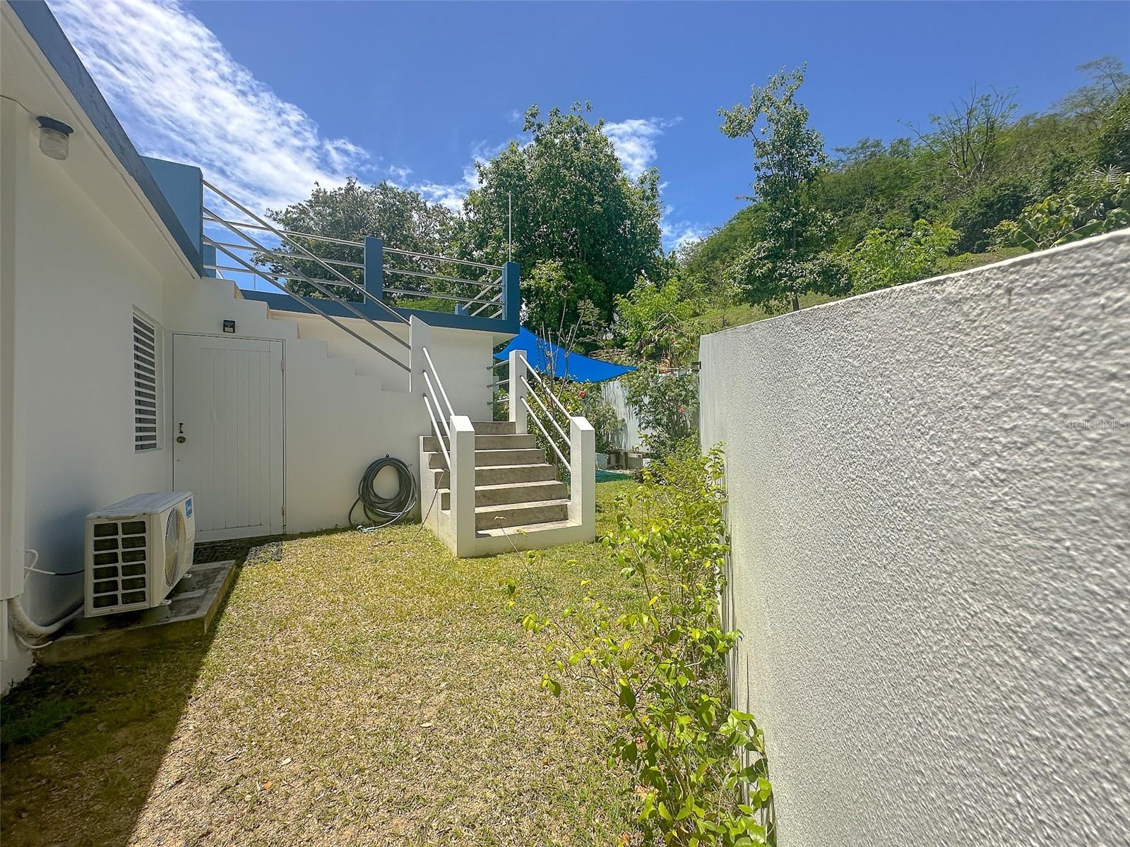 BRAVOS DE BOSTON - Residential