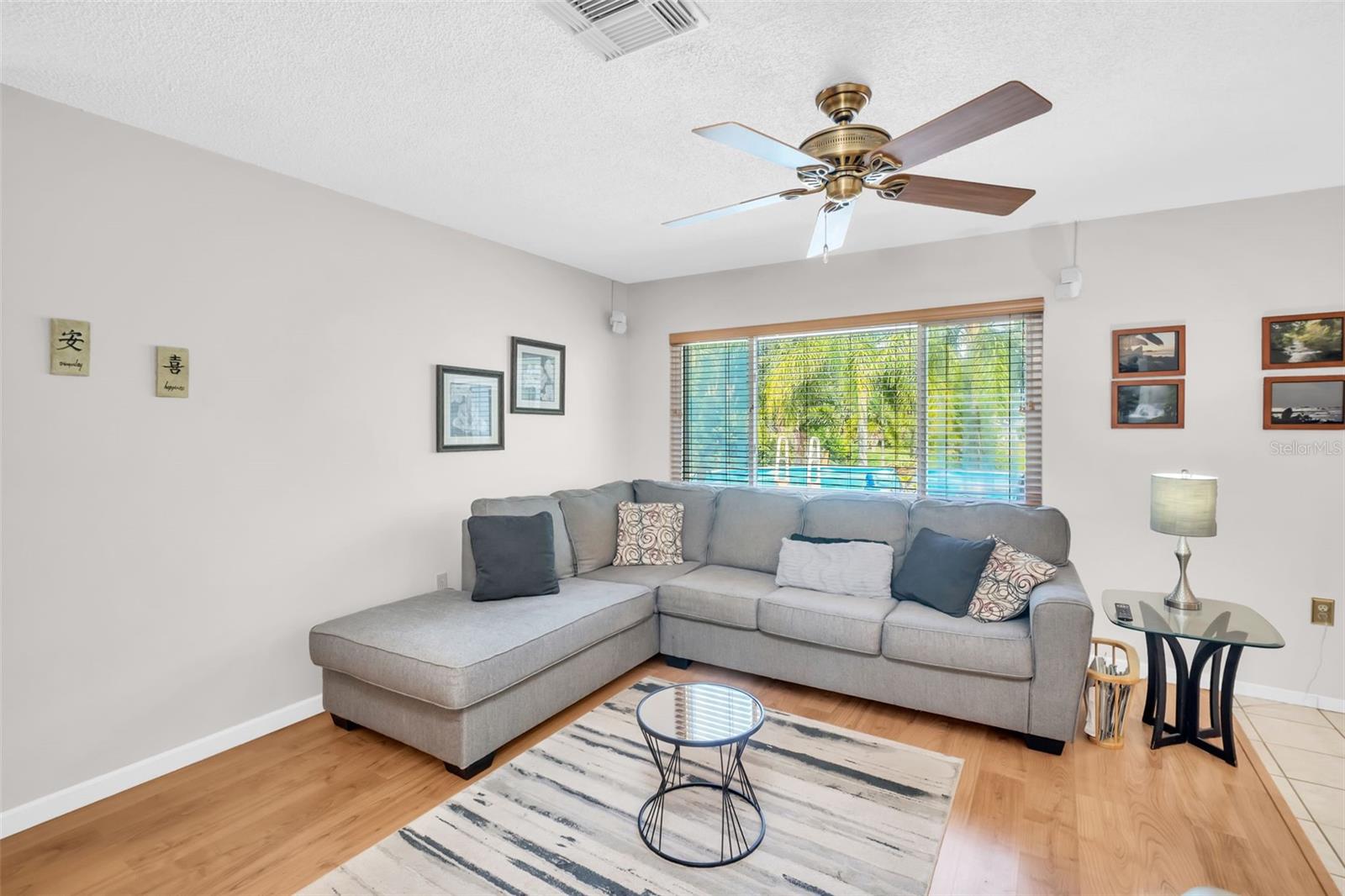 BEACON GROVES UNIT 1 - Residential