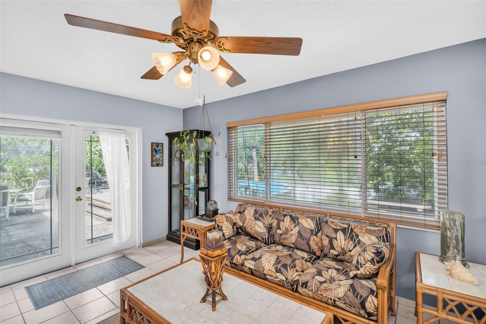 BEACON GROVES UNIT 1 - Residential