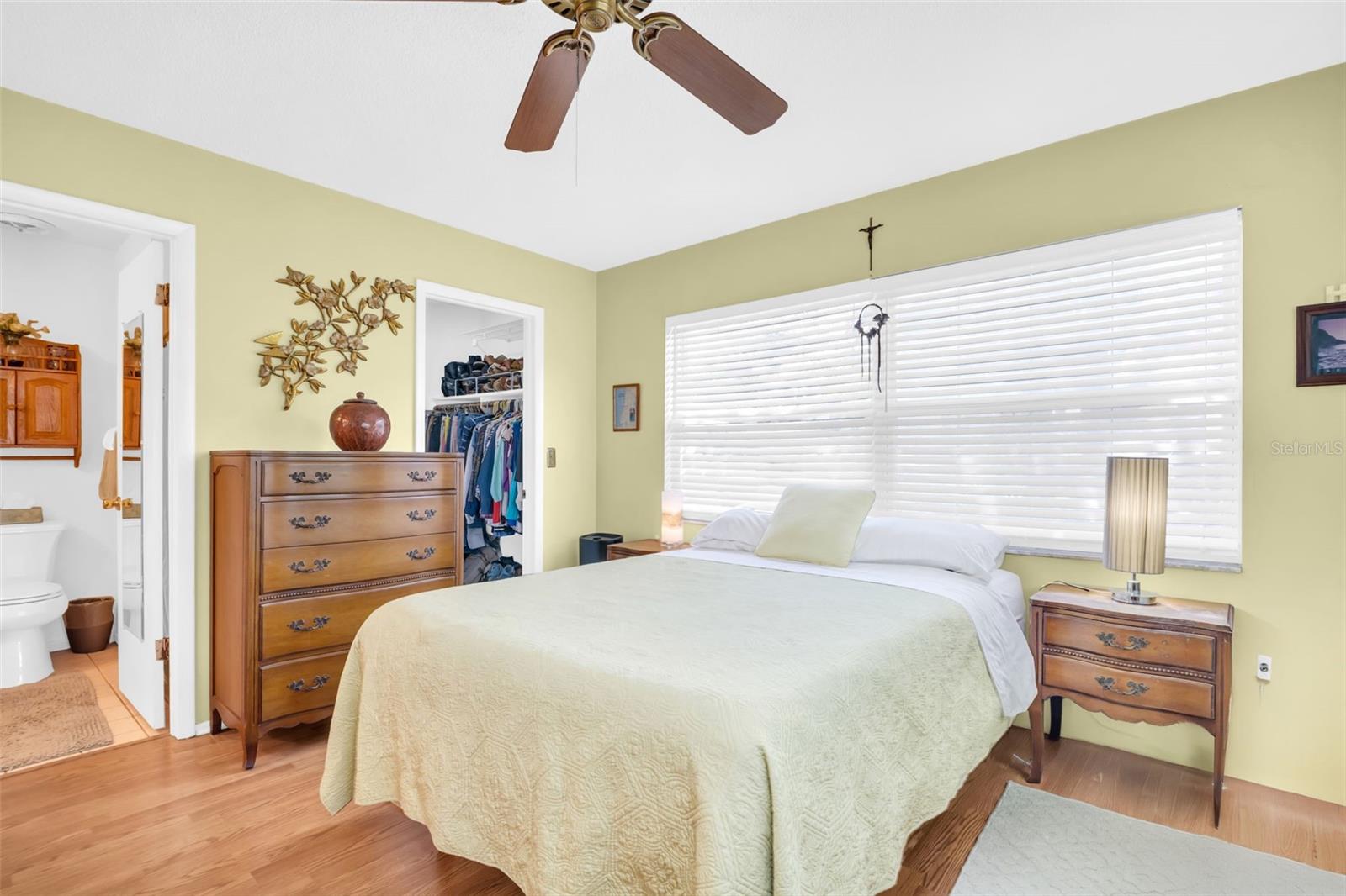 BEACON GROVES UNIT 1 - Residential
