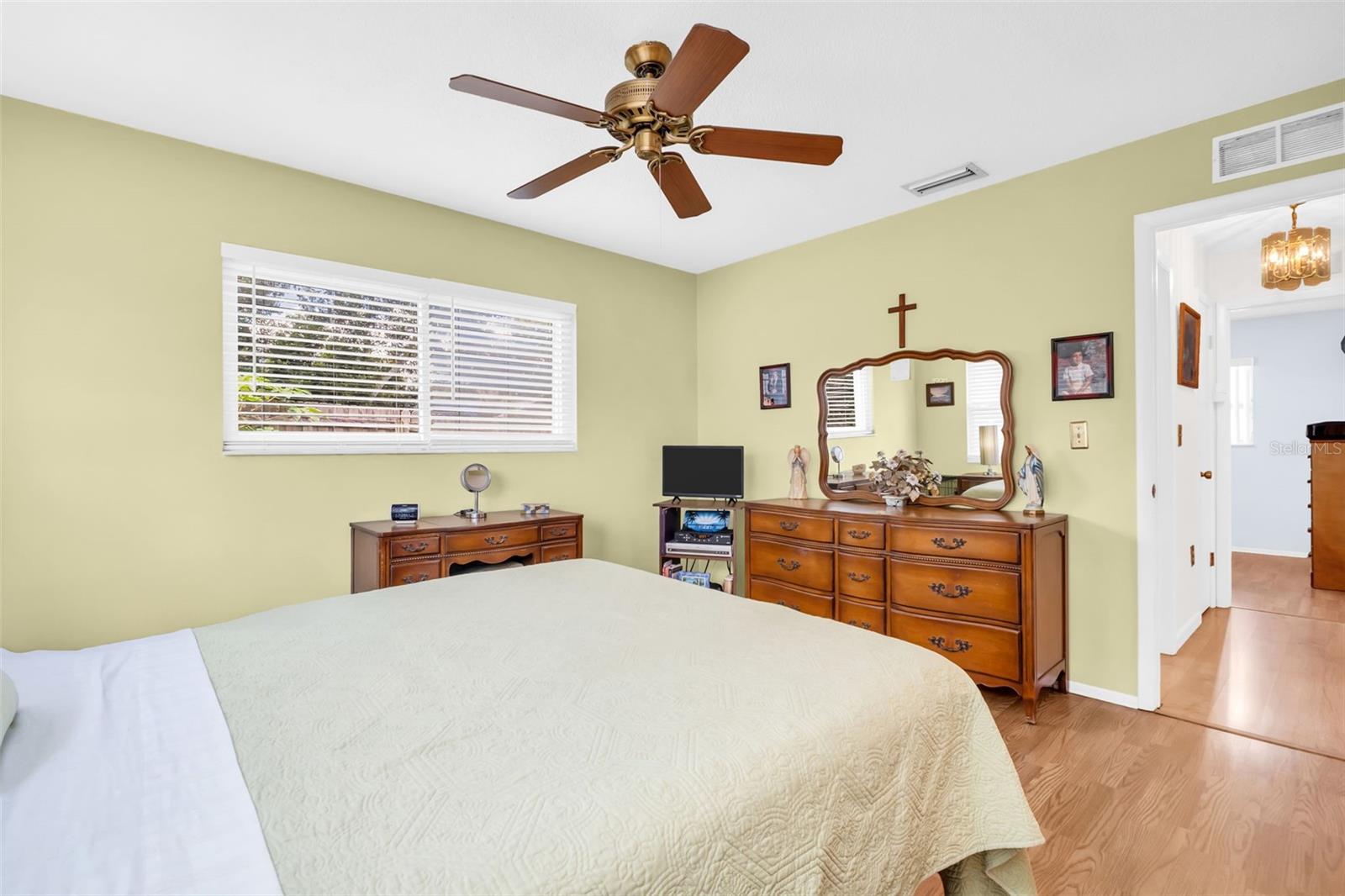 BEACON GROVES UNIT 1 - Residential