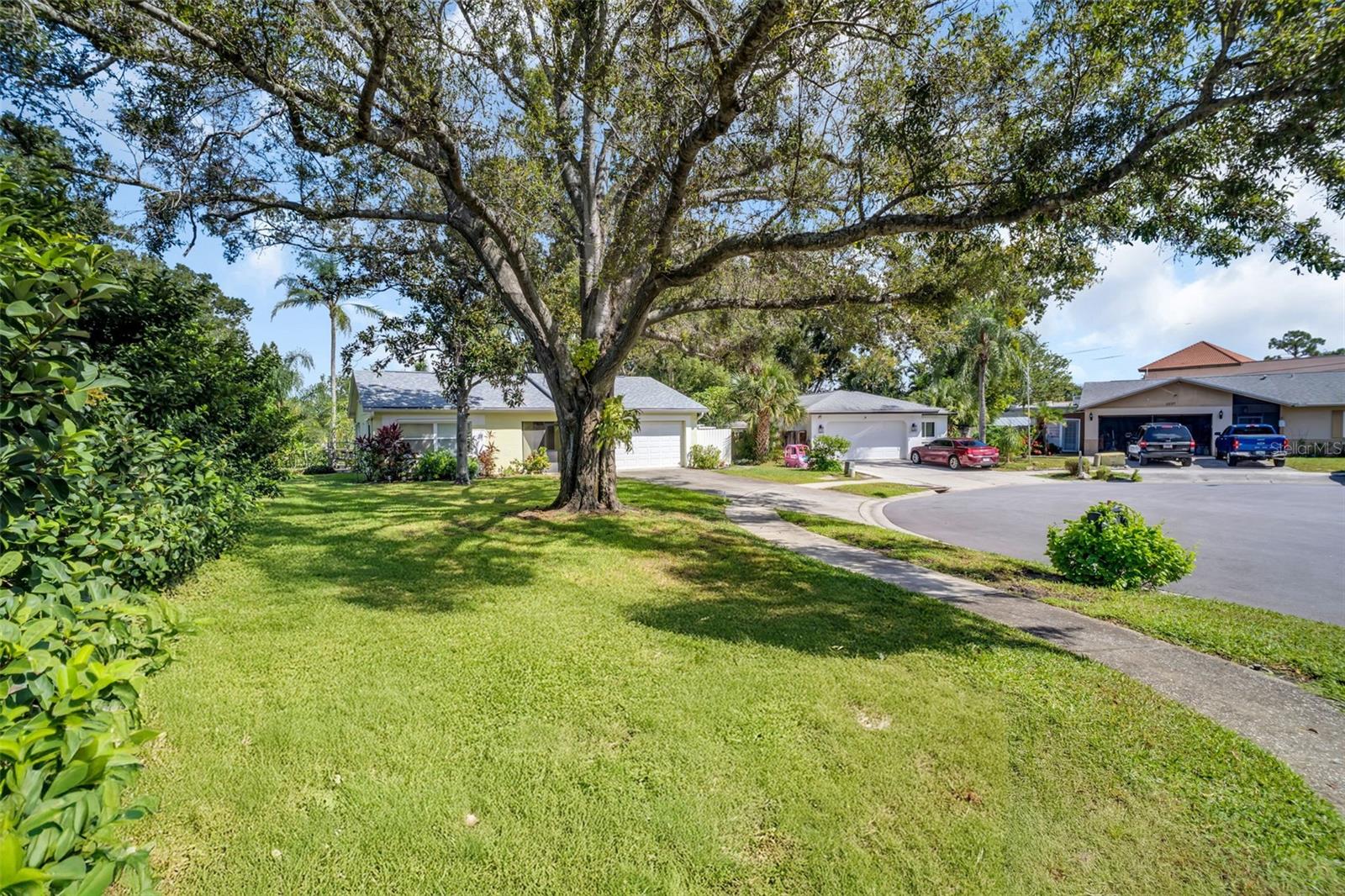 BEACON GROVES UNIT 1 - Residential