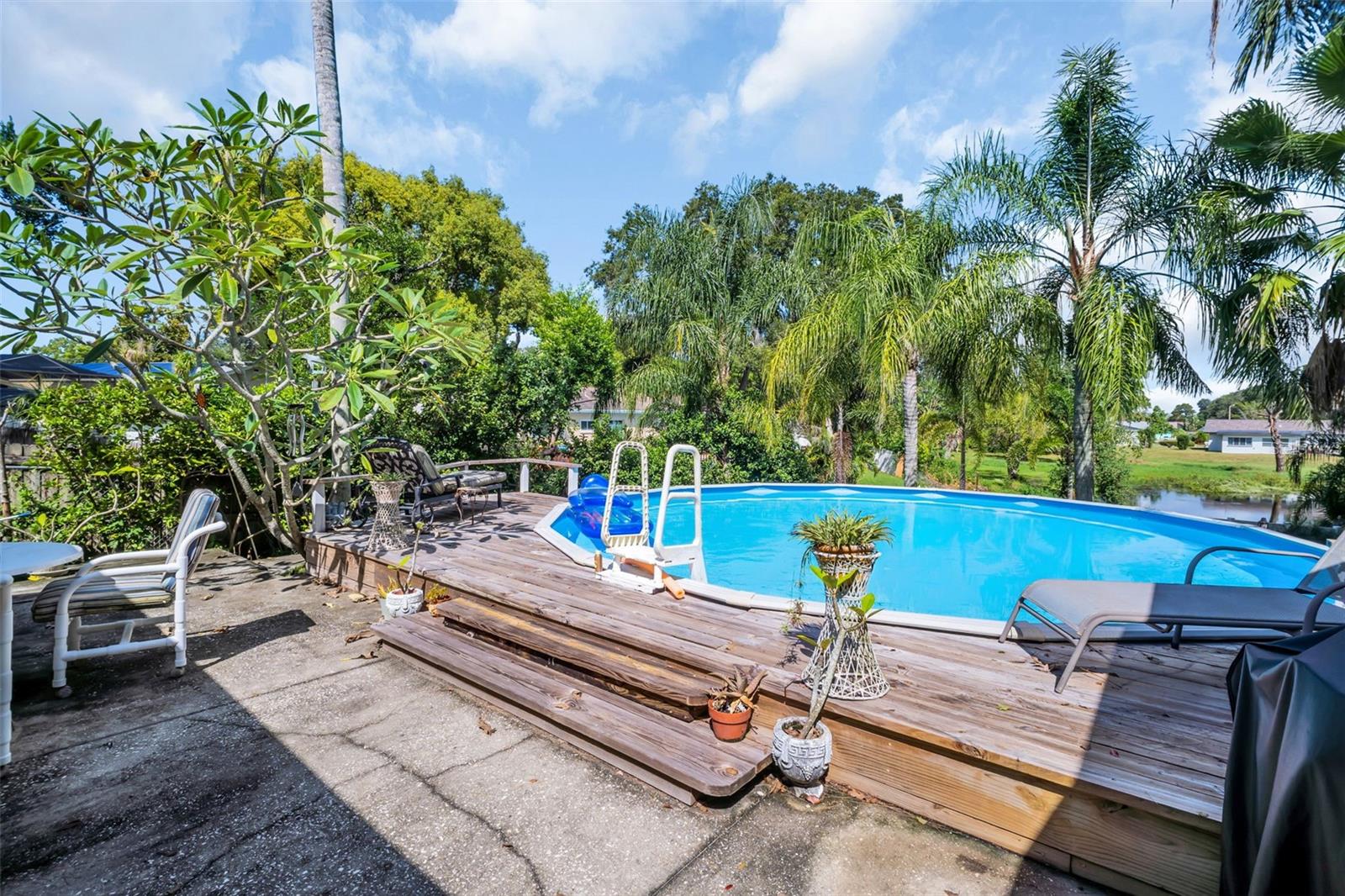 BEACON GROVES UNIT 1 - Residential