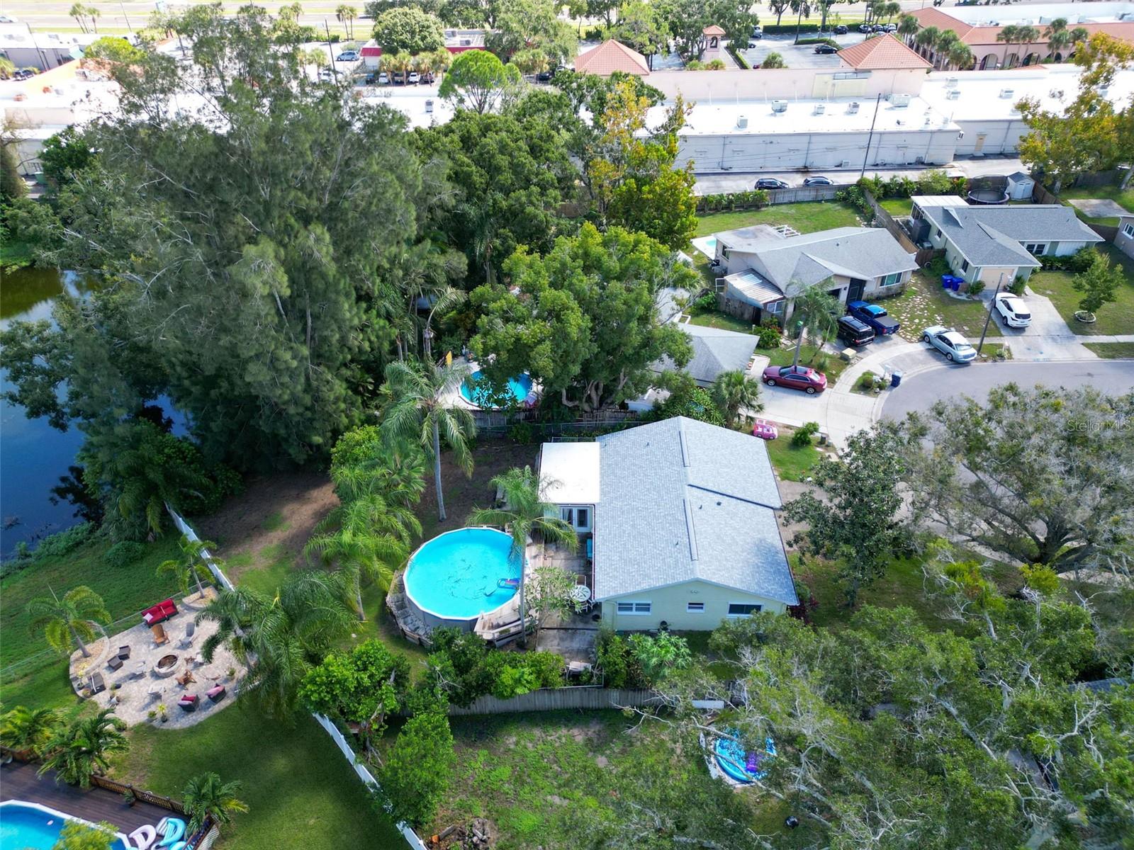 BEACON GROVES UNIT 1 - Residential