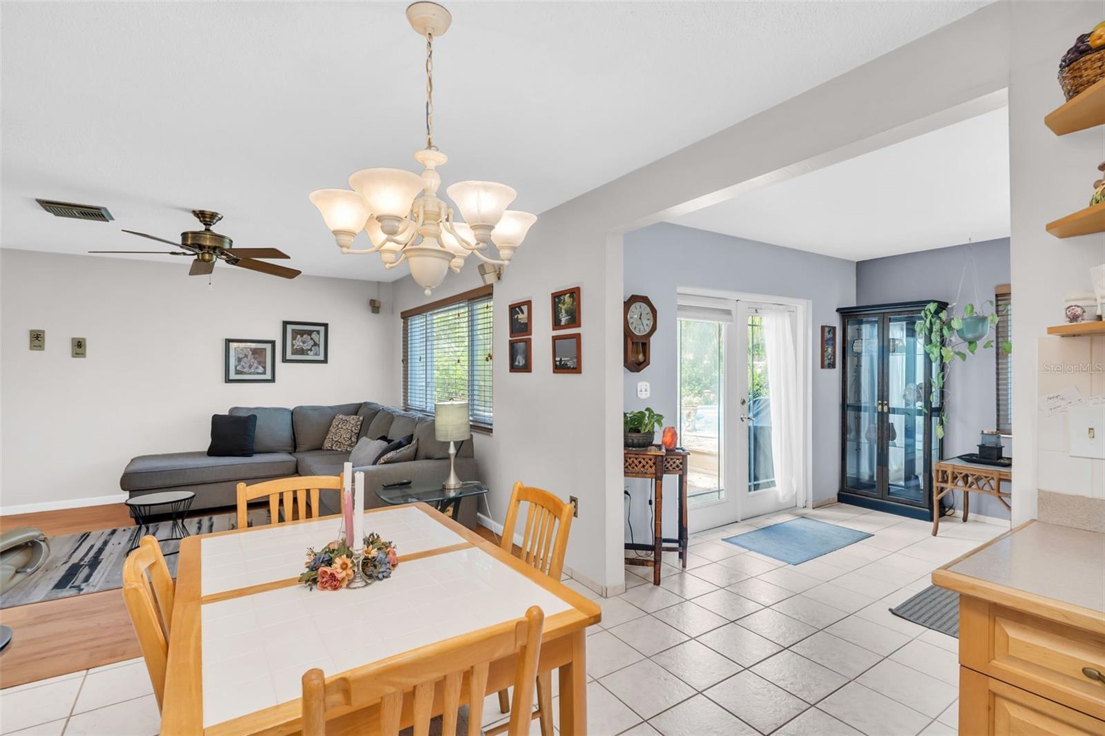 BEACON GROVES UNIT 1 - Residential
