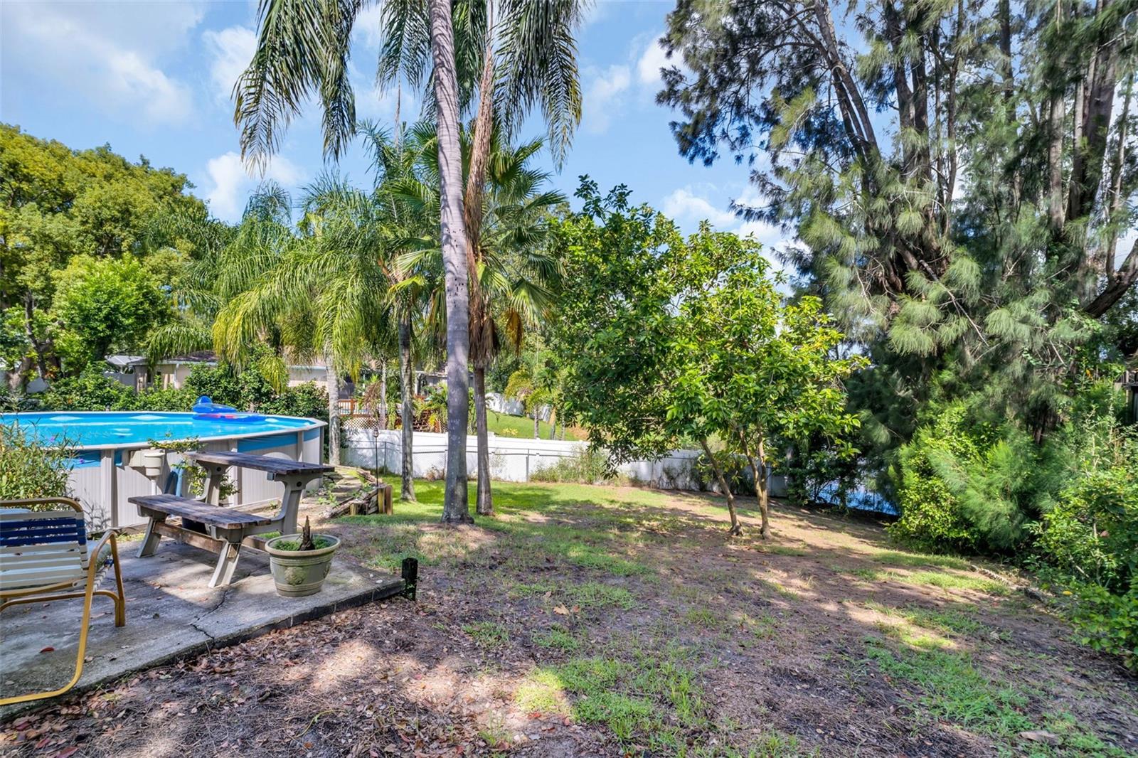 BEACON GROVES UNIT 1 - Residential