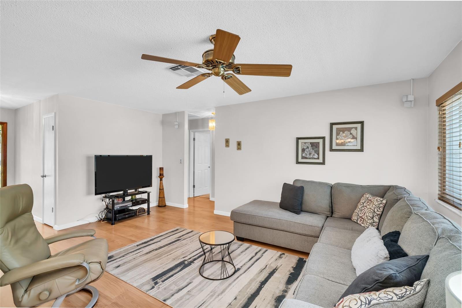 BEACON GROVES UNIT 1 - Residential