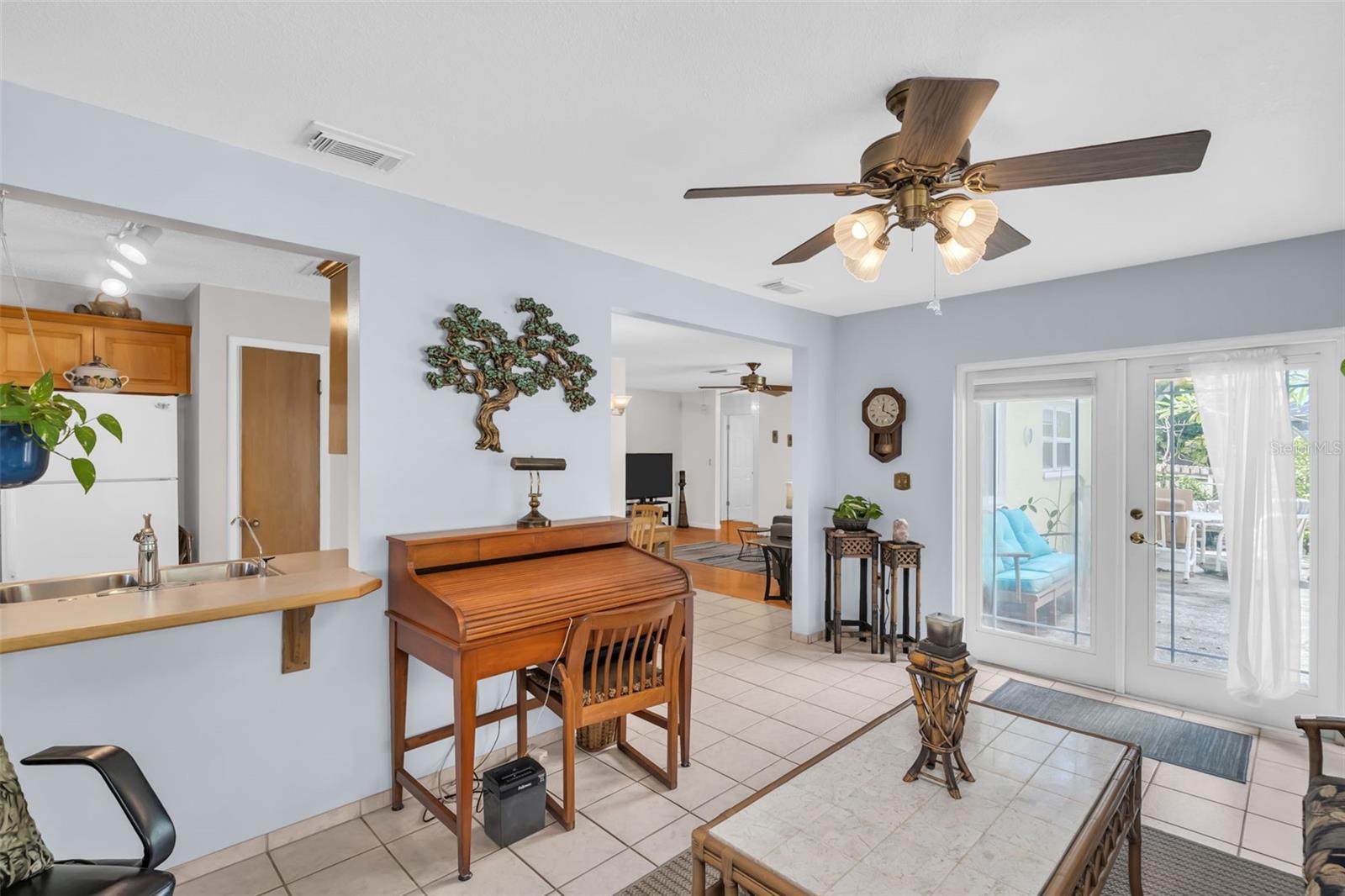 BEACON GROVES UNIT 1 - Residential