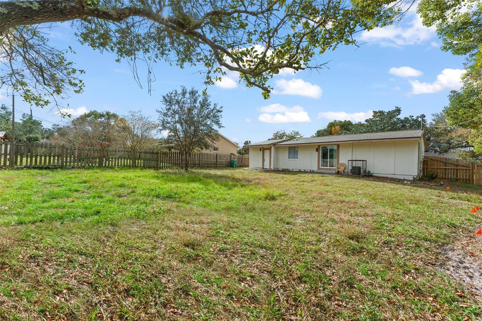 DELTONA LAKES UNIT 17 - Residential