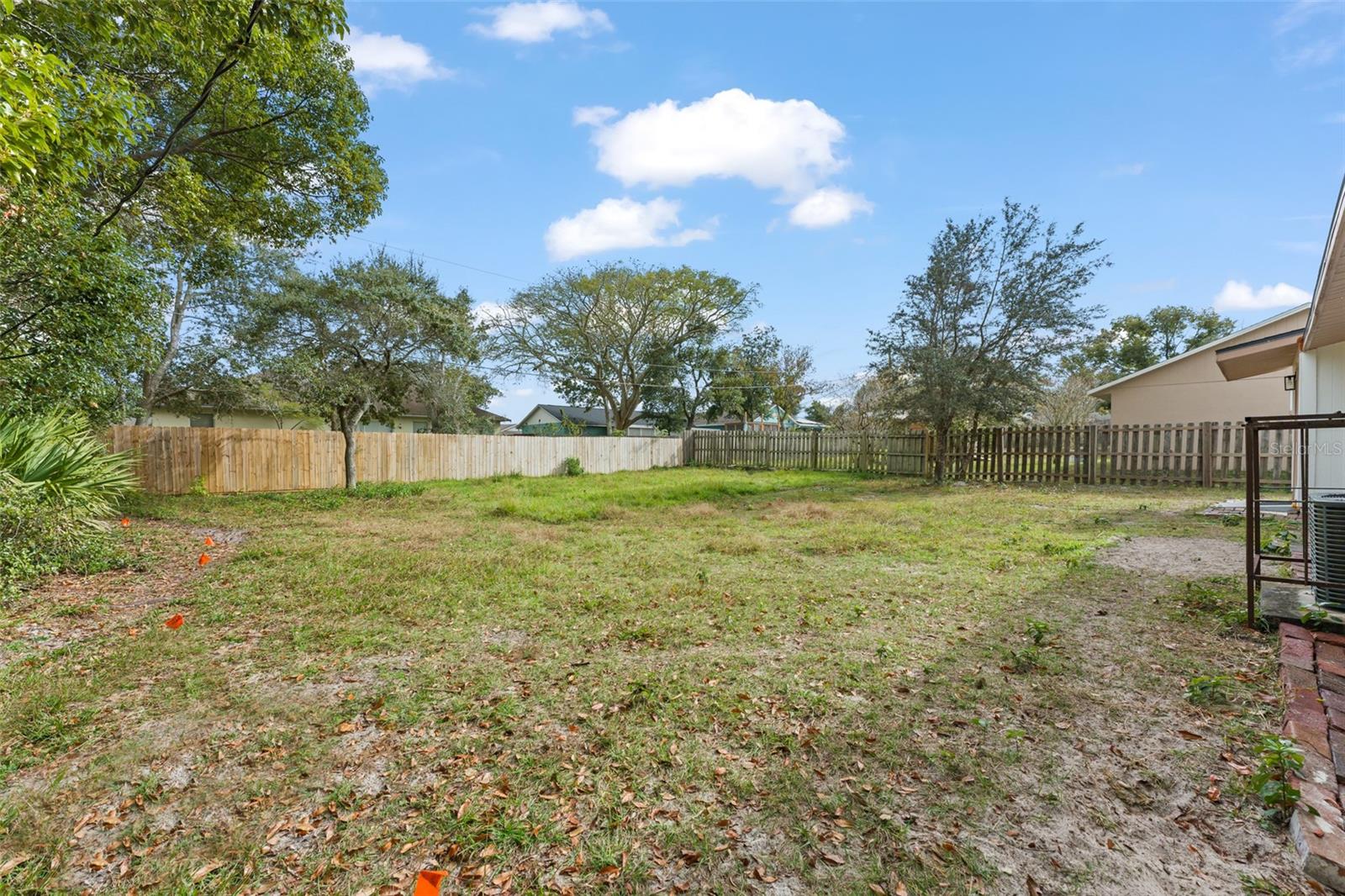 DELTONA LAKES UNIT 17 - Residential