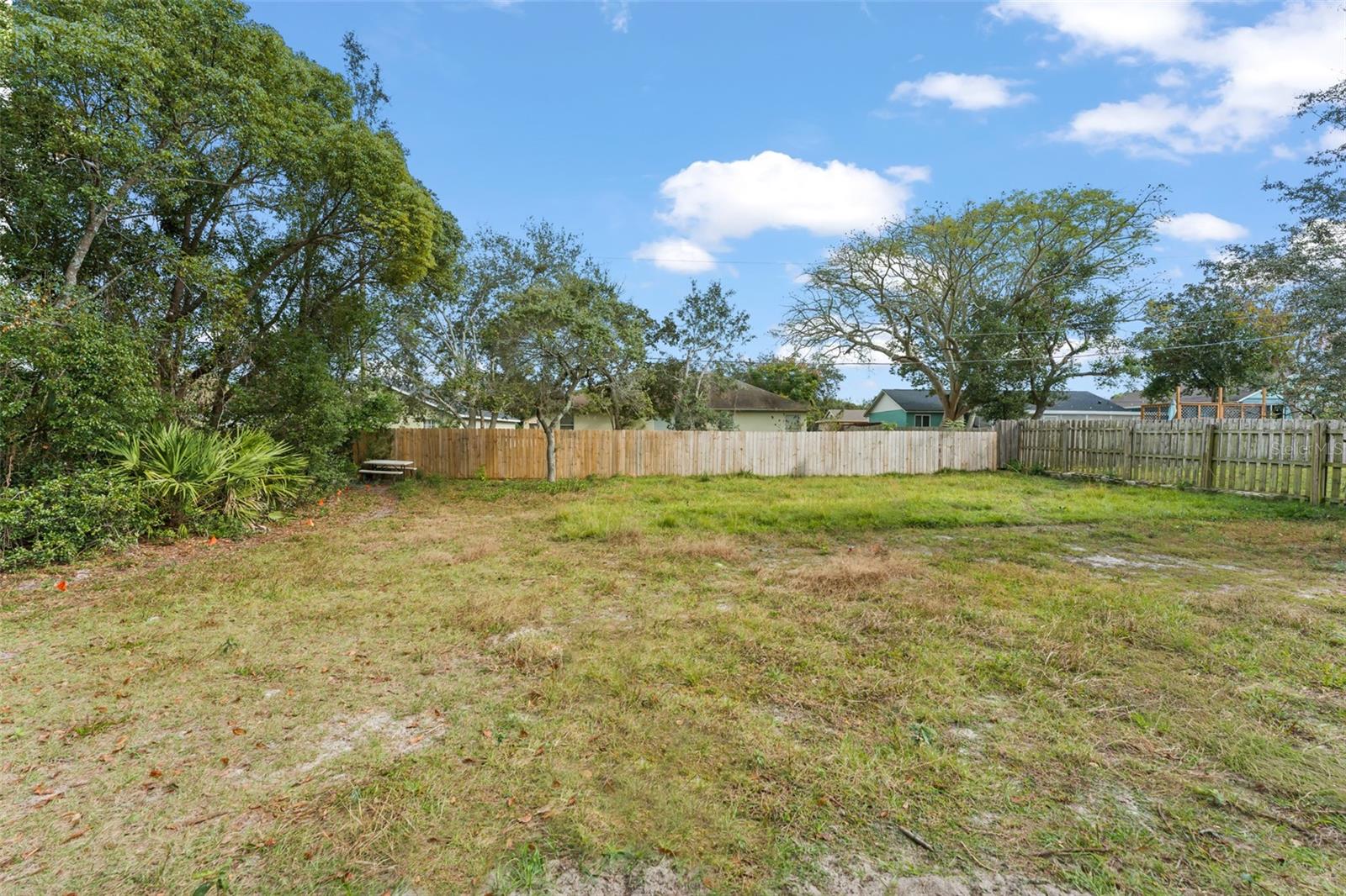 DELTONA LAKES UNIT 17 - Residential