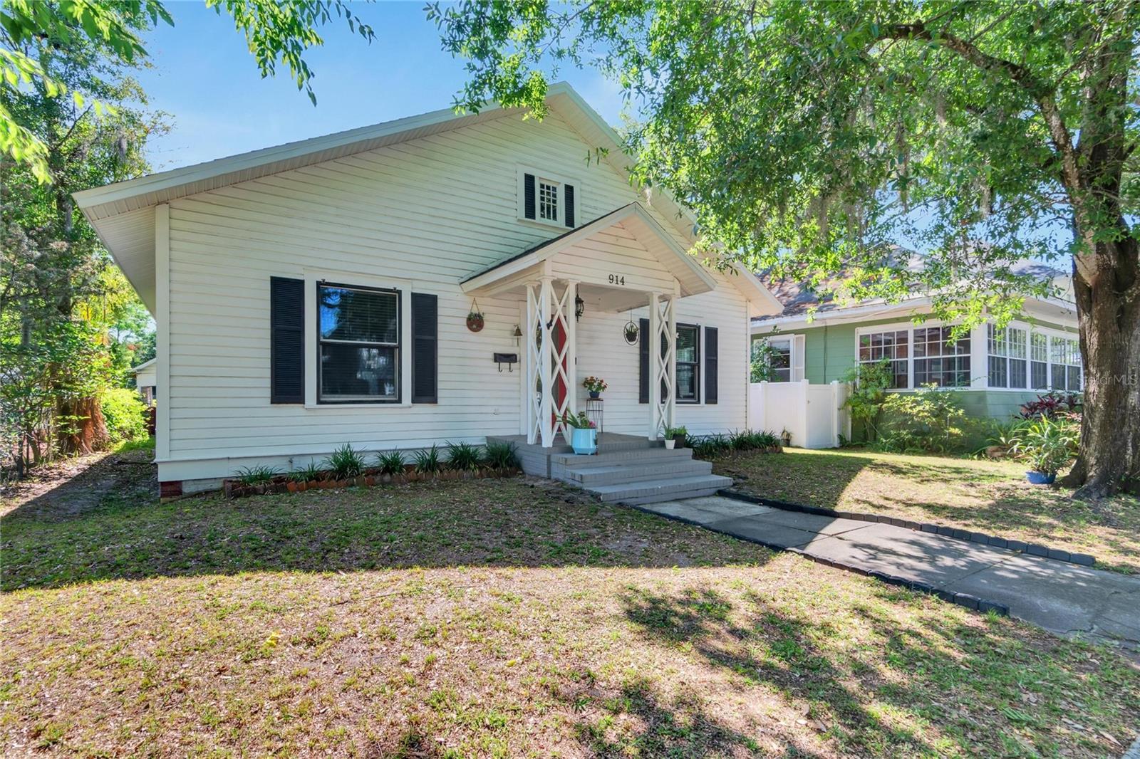 914 ROUX STREET