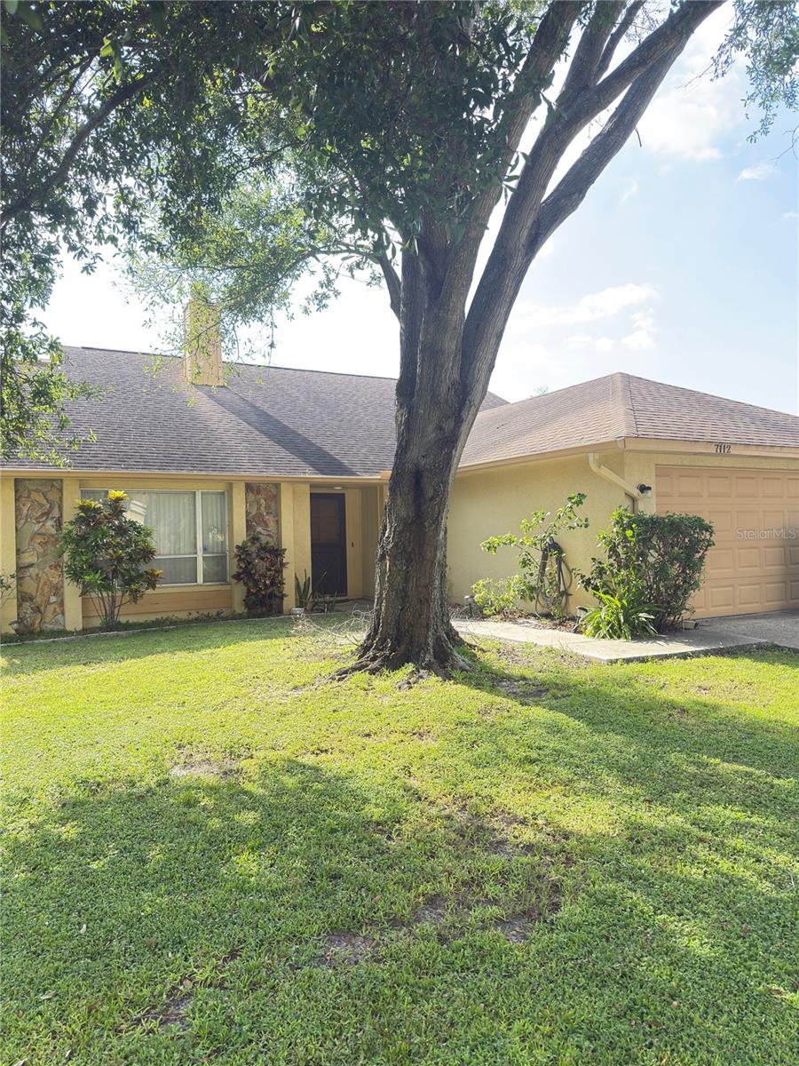 7112 HOLLOWELL DRIVE