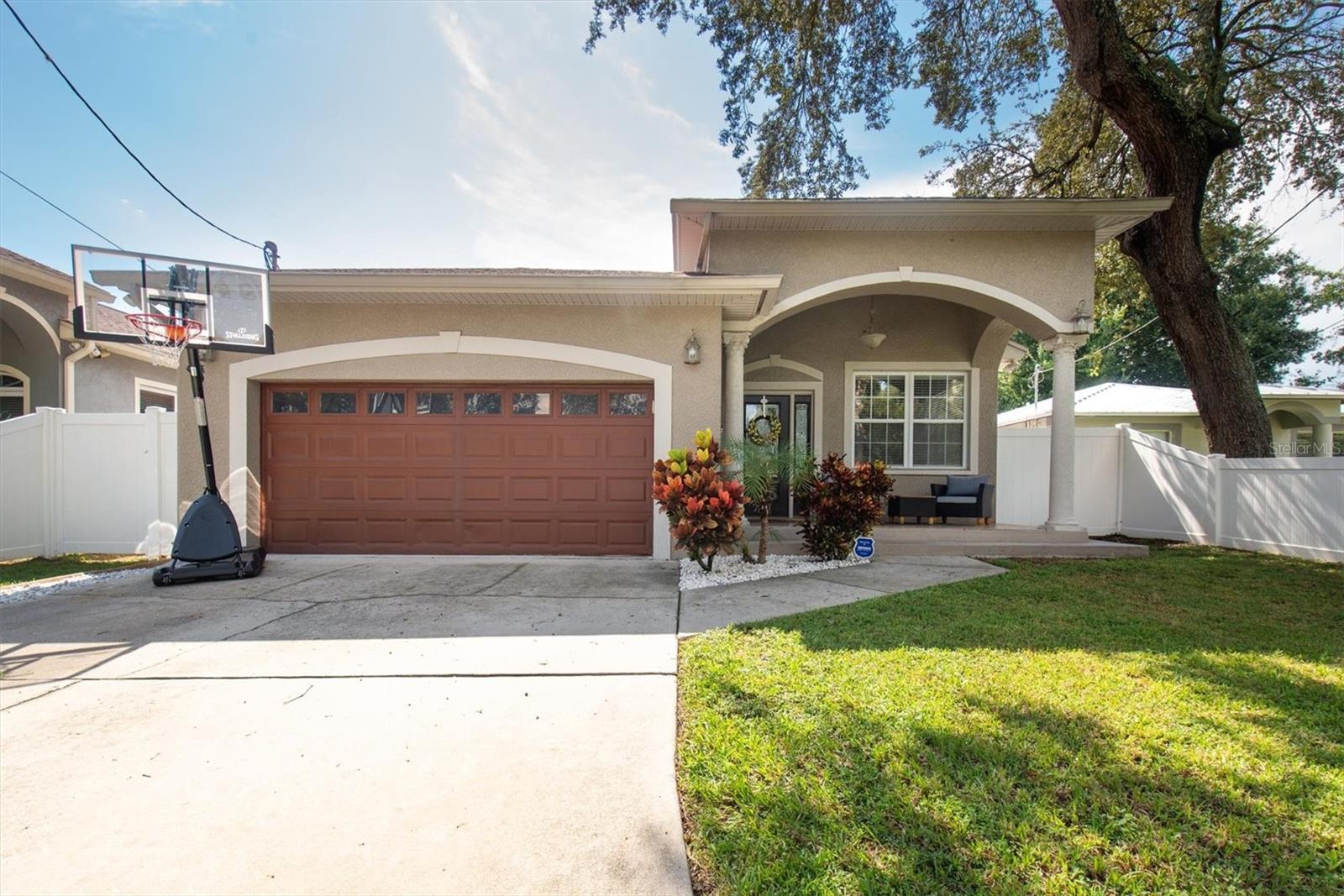 Stunning 3 Bedroom Home with Bonus Theater/Den Space, Privacy, and Comfort!
Welcome to your next dream home! This beautifully maintained 3 bedroom, 2 bathroom residence with the bonus of a movie theater/den offers the perfect blend of space, style, and flexibility. Nestled at the end of a quiet dead end street in a peaceful, family-friendly neighborhood, the home offers serene pond views, no front neighbors, and unmatched privacy.
Inside, you'll find a bright and open concept living area with soaring ceilings, elegant French glass doors, and abundant natural light. The spacious kitchen features ample cabinet space, a walk-in pantry, and modern appliances perfect for home chefs and entertainers alike.
The standout feature? A dedicated bonus room setup as a home theater that can easily be converted into an office or cozy den tailored to your lifestyle.
The split bedroom floor plan offers maximum privacy, with the oversized primary suite tucked away at the rear of the home. Enjoy your private retreat complete with dual vanities, a soaking tub, a separate shower, and two walk-in closets. The two additional bedrooms are generously sized with double-wide closets, and the second bathroom also features dual vanities.
Outside, the low traffic location and well kept yard make it ideal for relaxing evenings, playtime, or future outdoor enhancements. A two-car garage and ample storage complete this move-in ready gem.
Don’t miss this rare opportunity, schedule your private showing today!