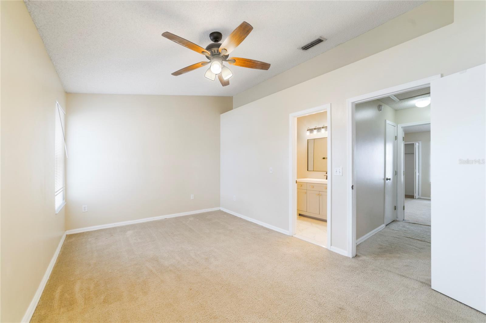 THATCHERS LANDING CONDO 03 - Residential