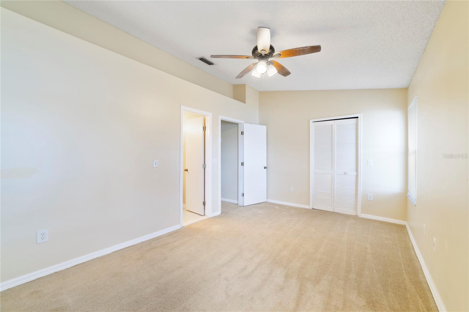 THATCHERS LANDING CONDO 03 - Residential