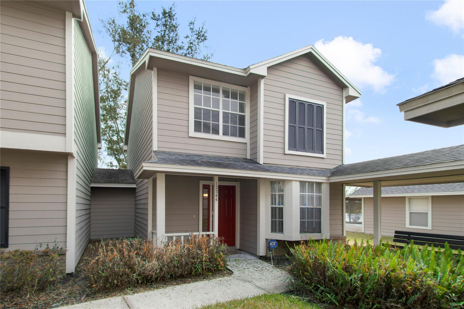 THATCHERS LANDING CONDO 03 - Residential