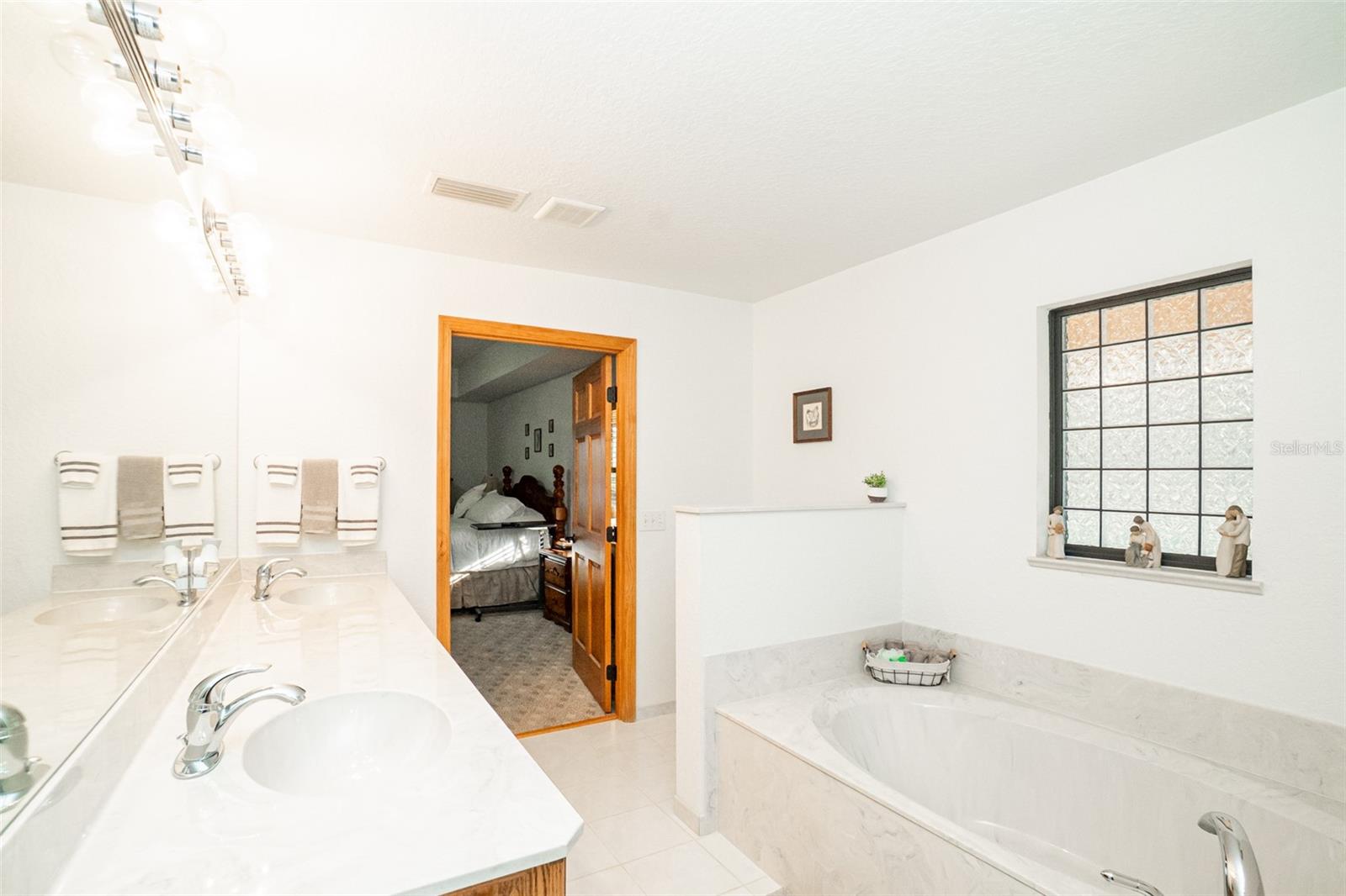 SILVER SPRINGS - Residential
