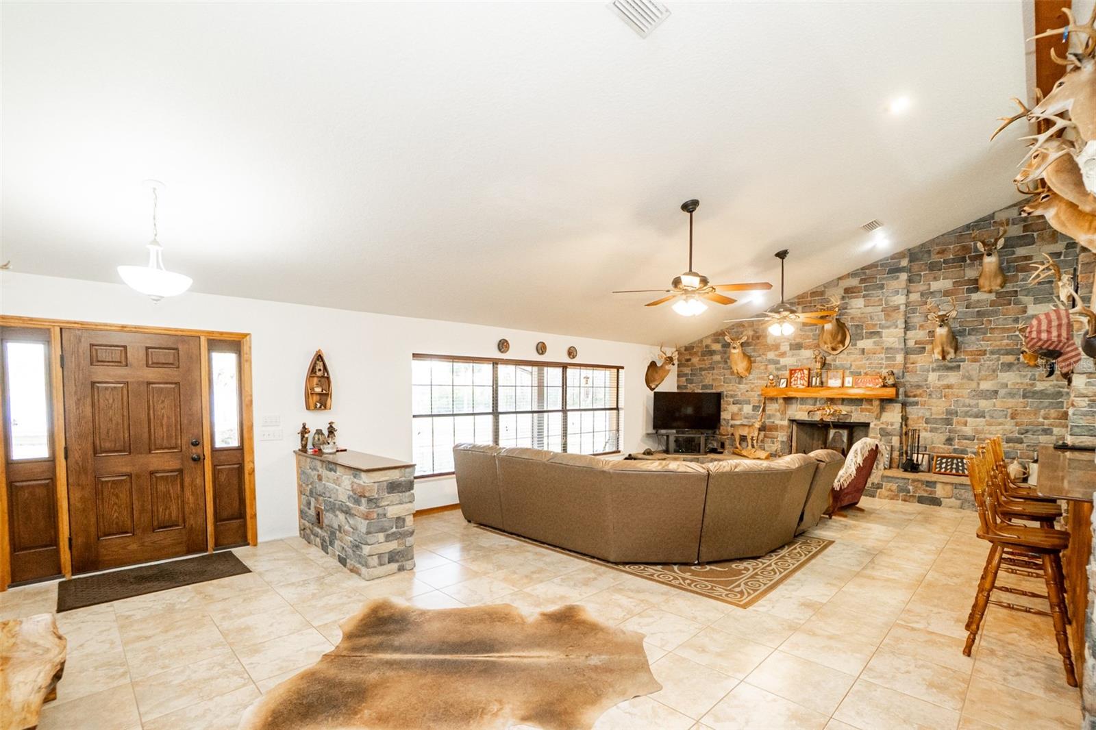 SILVER SPRINGS - Residential