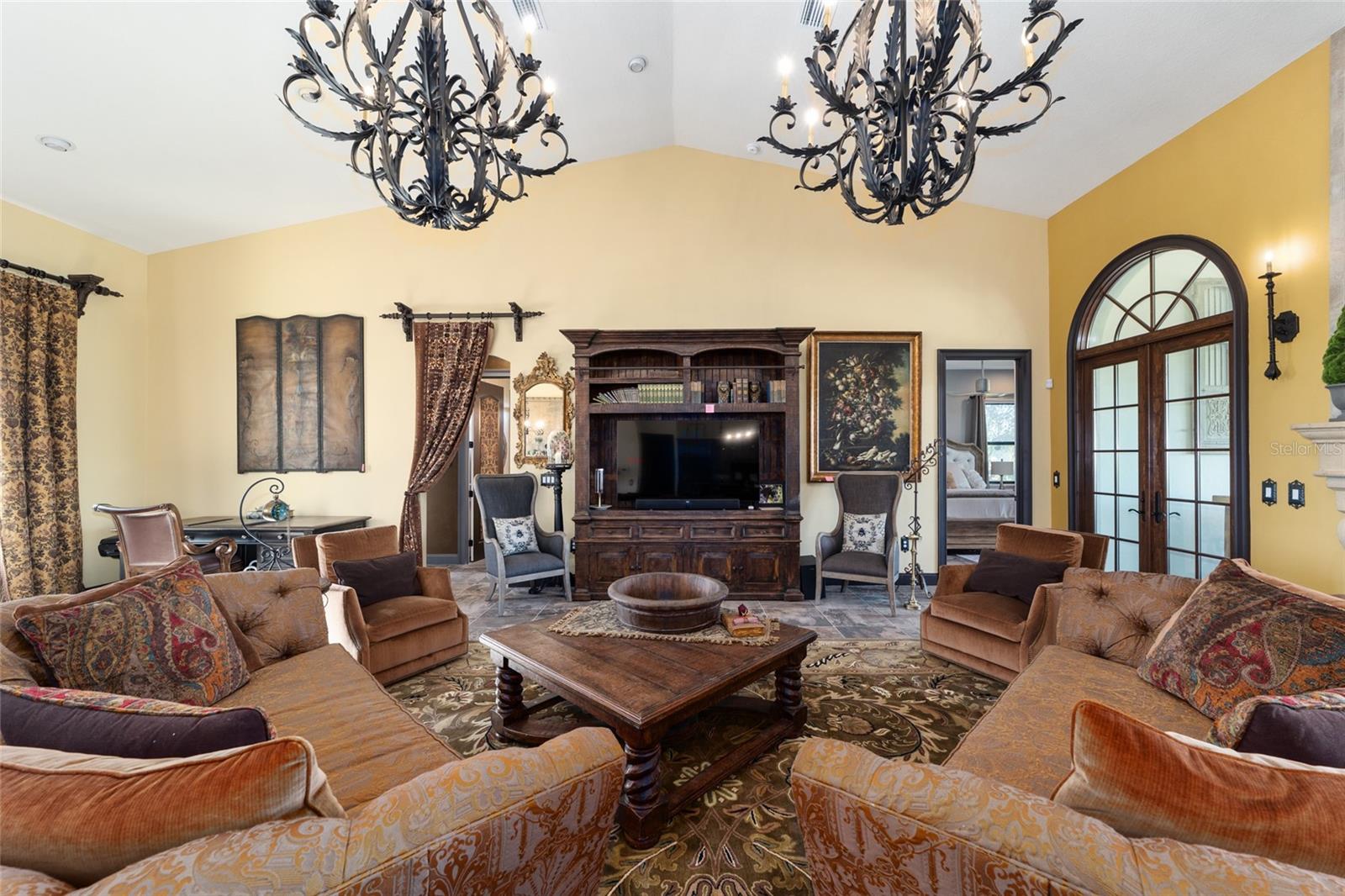 CHEROKEE RIVER RANCH ESTATE - Farm